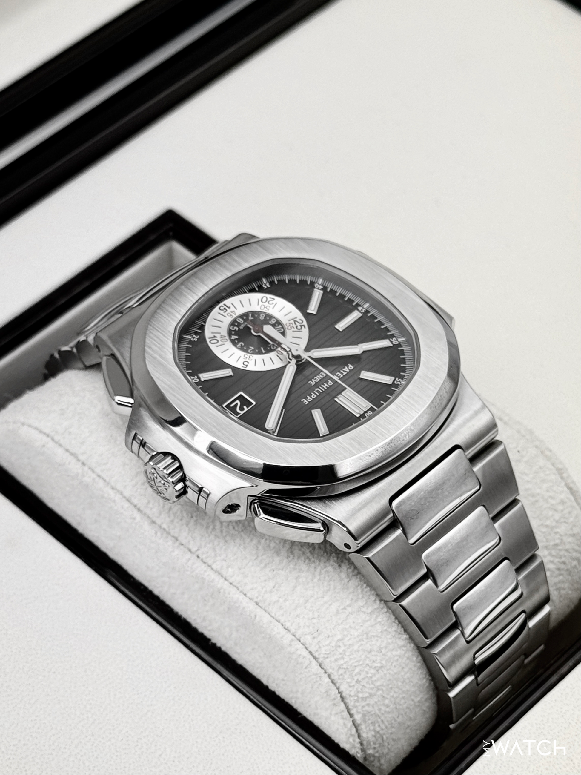 2011 Patek Philippe Nautilus Chrono 40.5mm 5980/1A Stainless Steel Grey Dial - MyWatchLLC