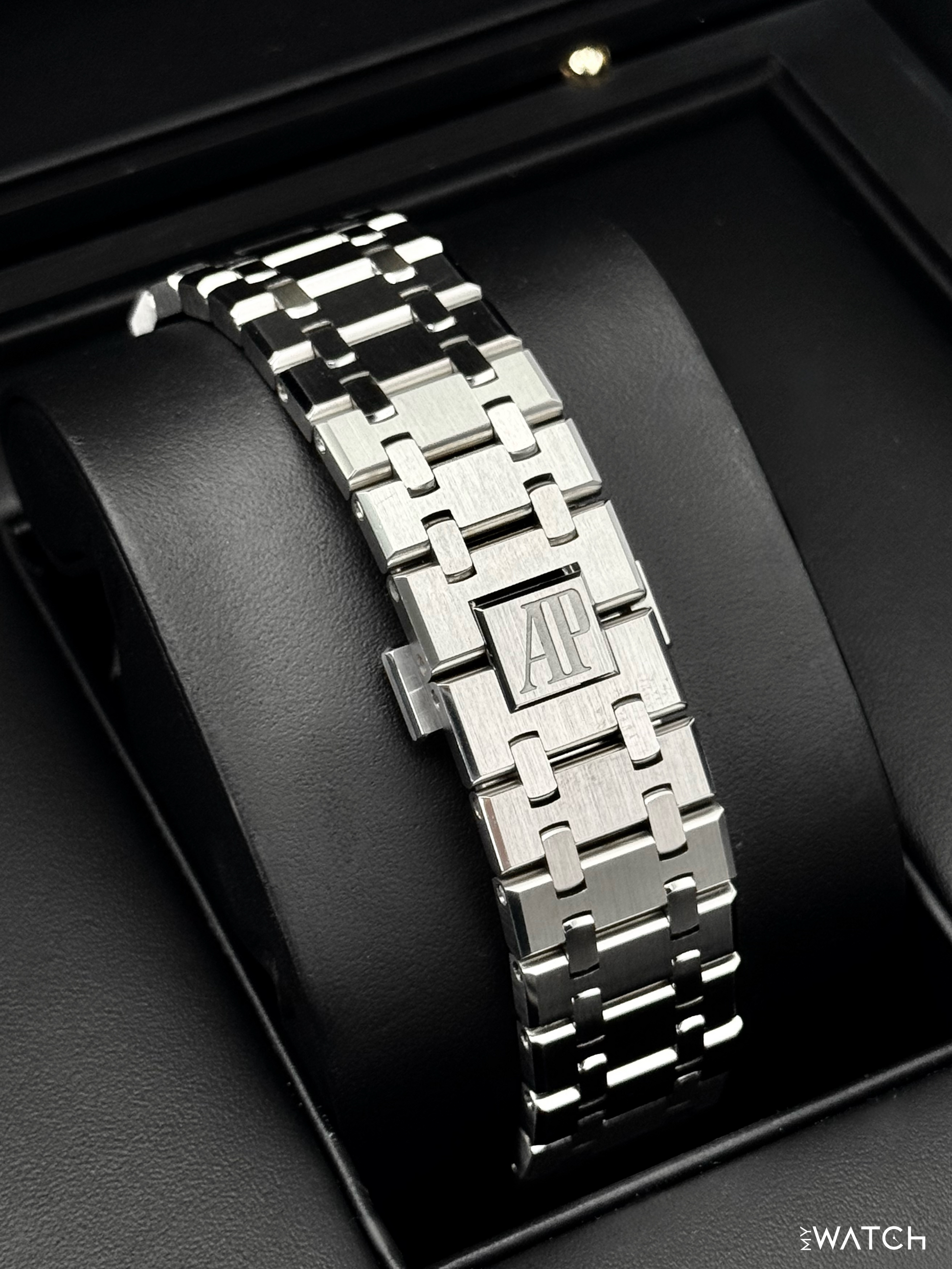 2021 Audemars Piguet Royal Oak Chronograph 41mm 26331ST Stainless Steel Black Dial - MyWatchLLC