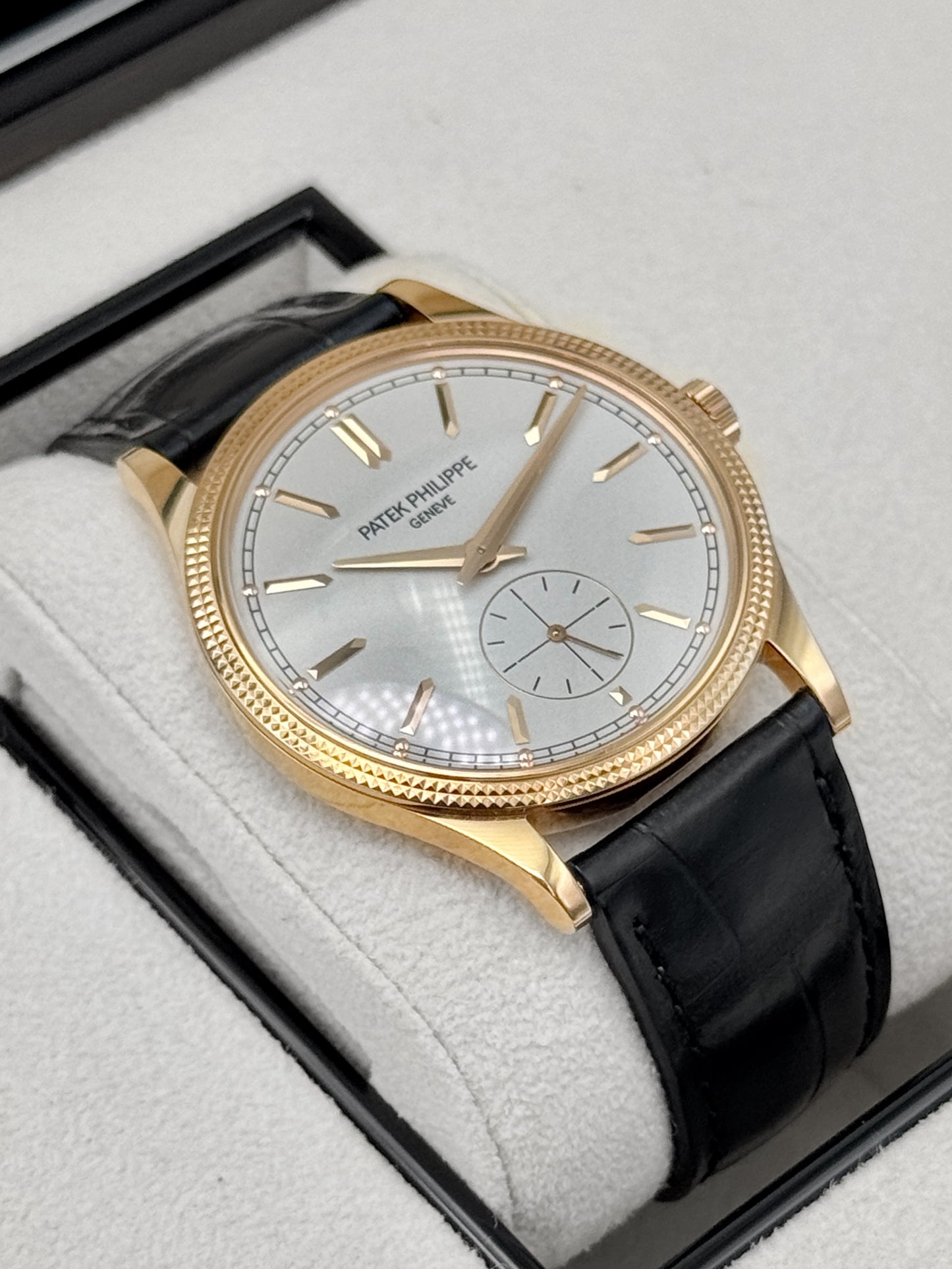 2023 Patek Philippe Calatrava 40mm 6119R Rose Gold White Dial