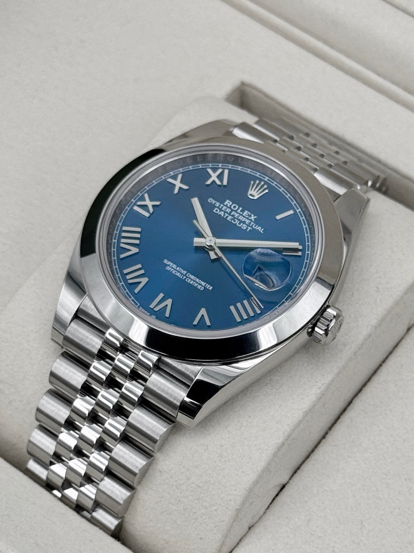 NEW 2026 Rolex Datejust 41mm 126300 Stainless Steel Jubilee Blue Roman Numeral Dial