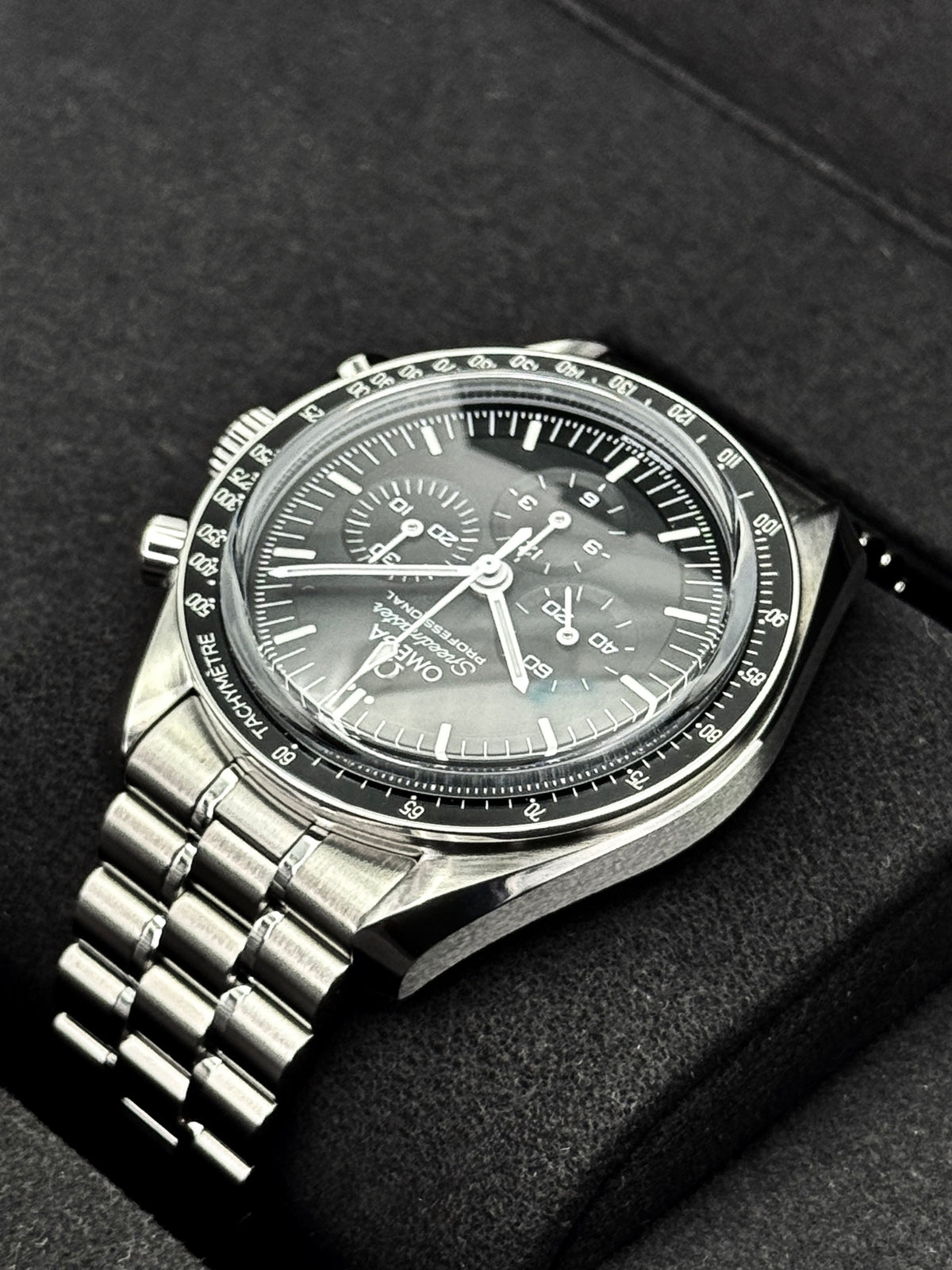 NEW 2026 Omega Speedmaster Pro Moonwatch 42mm 310.30.42.50.01.002 Black Dial