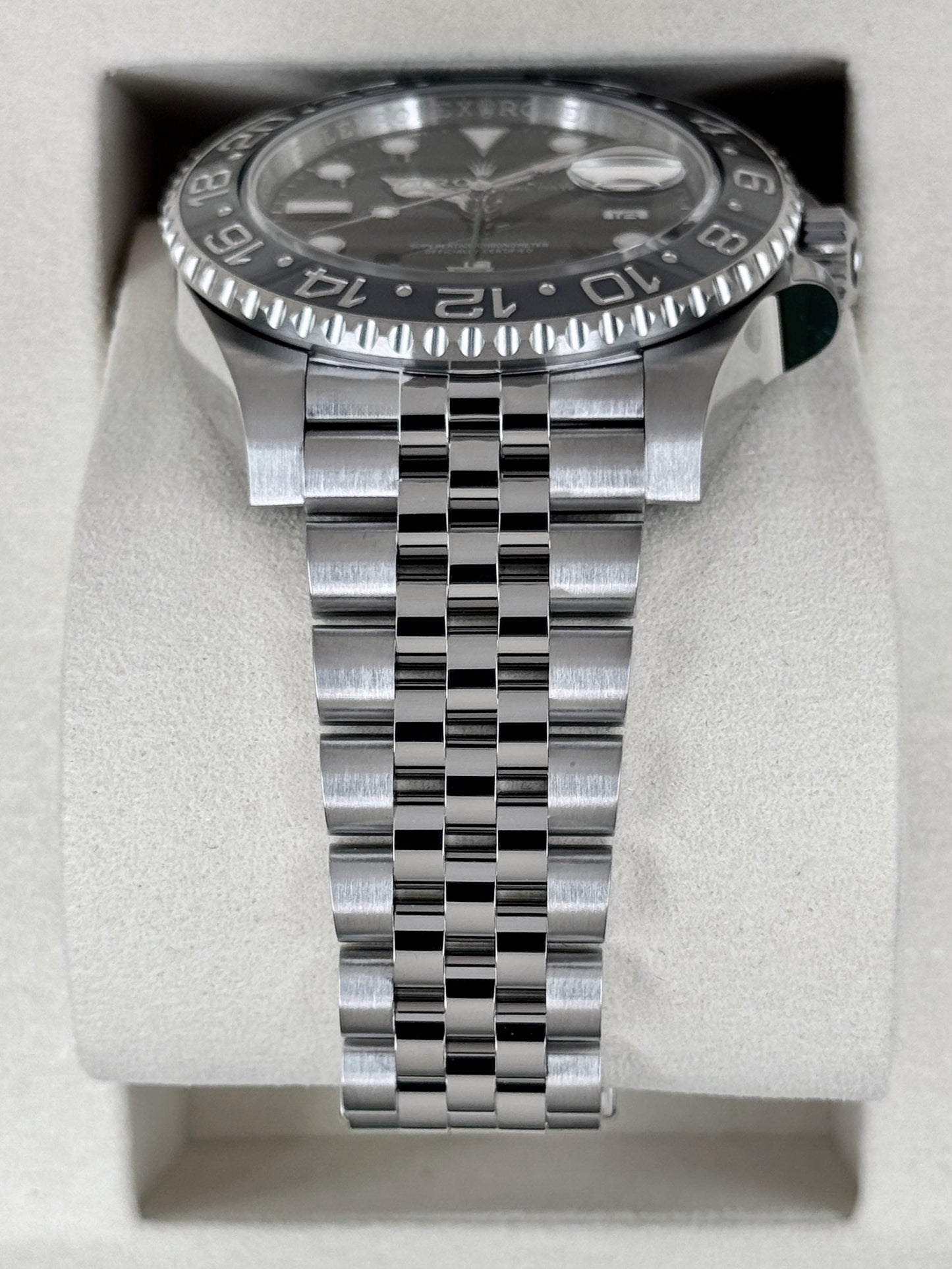 NEW 2026 Rolex GMT-Master II Bruce Wayne 40mm 126710GRNR Jubilee (NEW STYLE CARD)