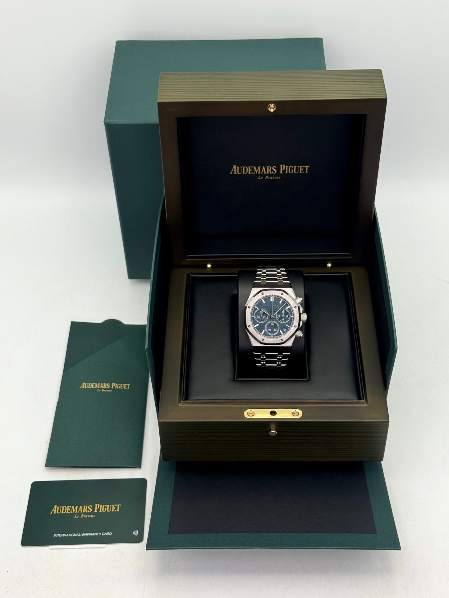 NEW 2026 Audemars Piguet Royal Oak Chronograph 41mm 26240ST Blue Dial
