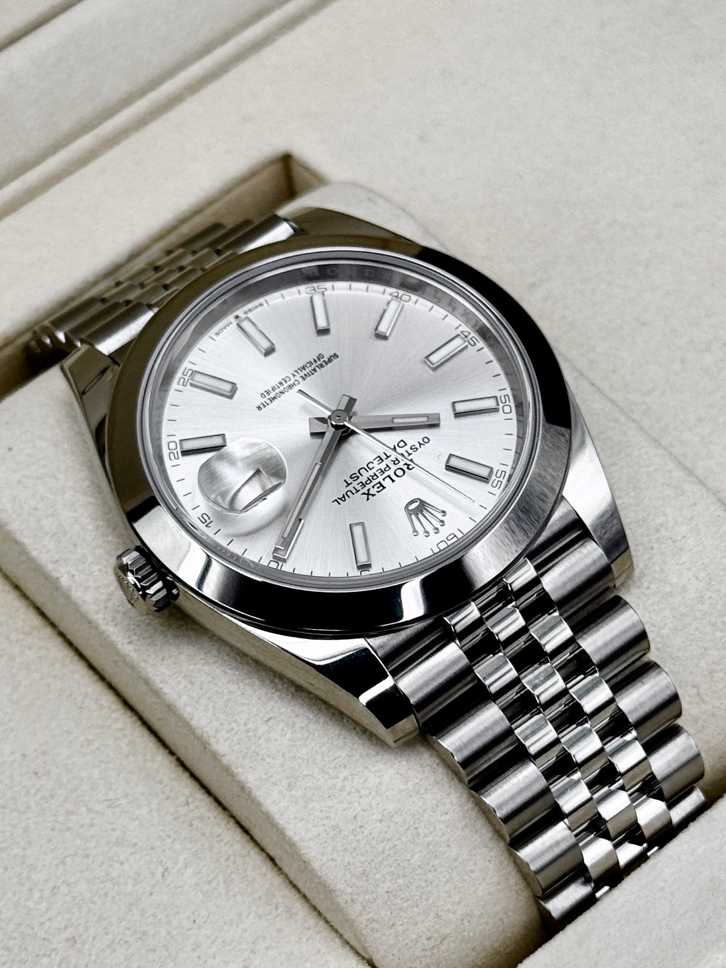 NEW 2025 Rolex Datejust 41mm 126300 Stainless Steel Jubilee Silver Dial