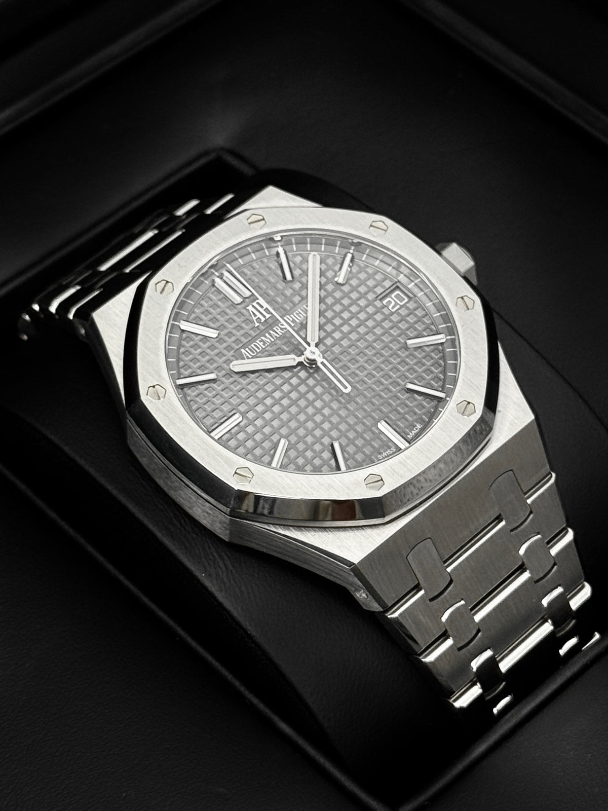 2022 Audemars Piguet Royal Oak 41mm 15500ST Stainless Steel Grey Dial - MyWatchLLC