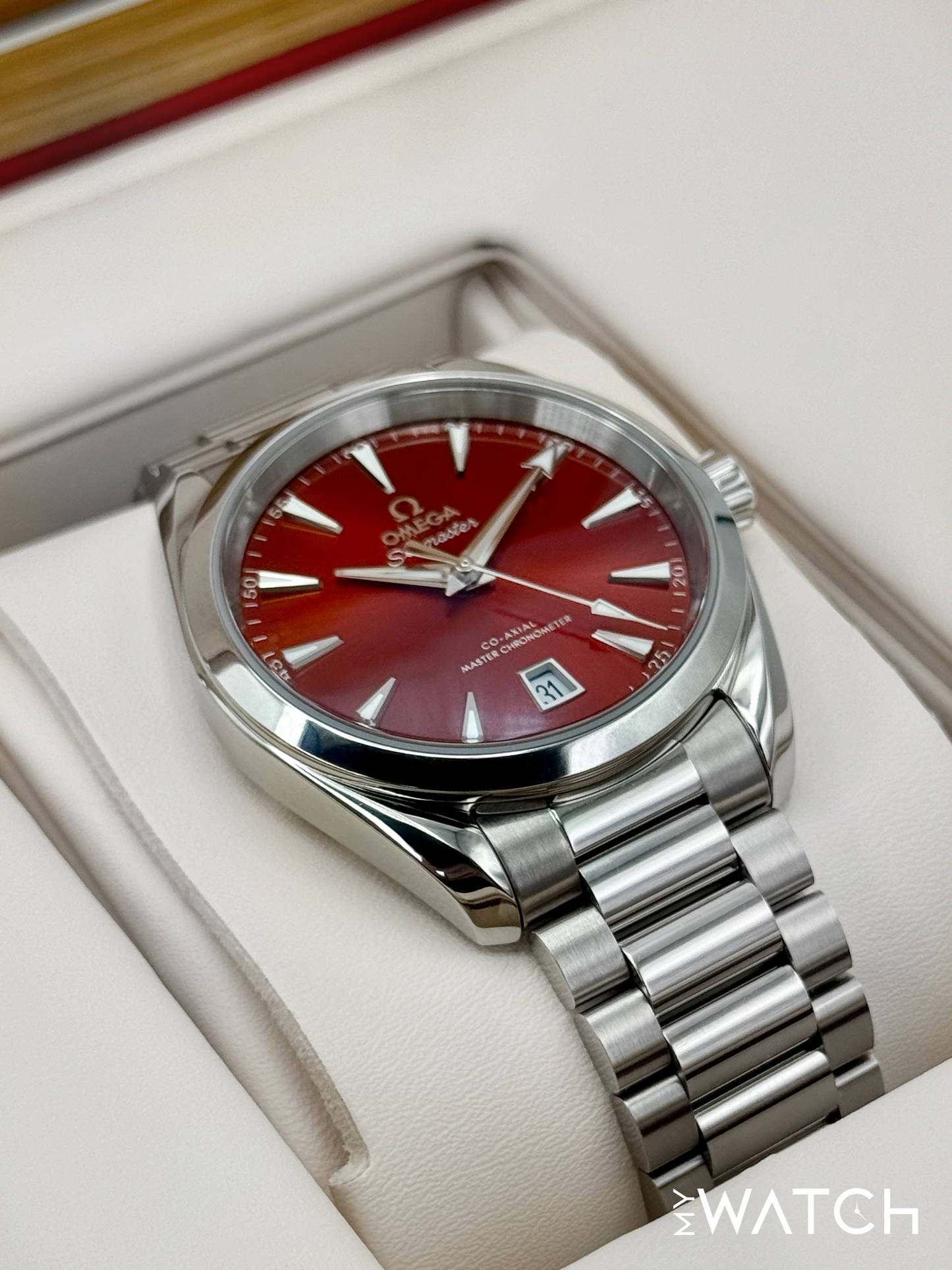 2025 Omega Seamaster Aqua Terra 38mm 220.10.38.20.13.003 Red Dial