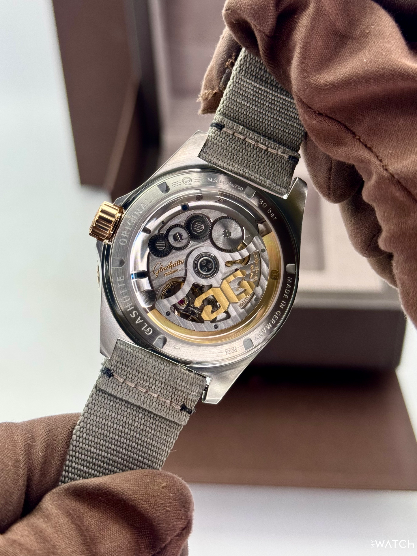 2021 Glashütte Seaq Panorama Date 43.2mm 1-36-13-04-91-34 Stainless Steel Grey Dial