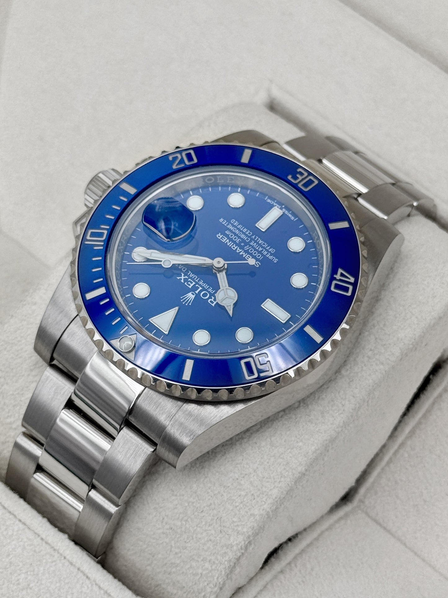 2016 Rolex Submariner Smurf 40mm 116619LB White Gold Blue Dial