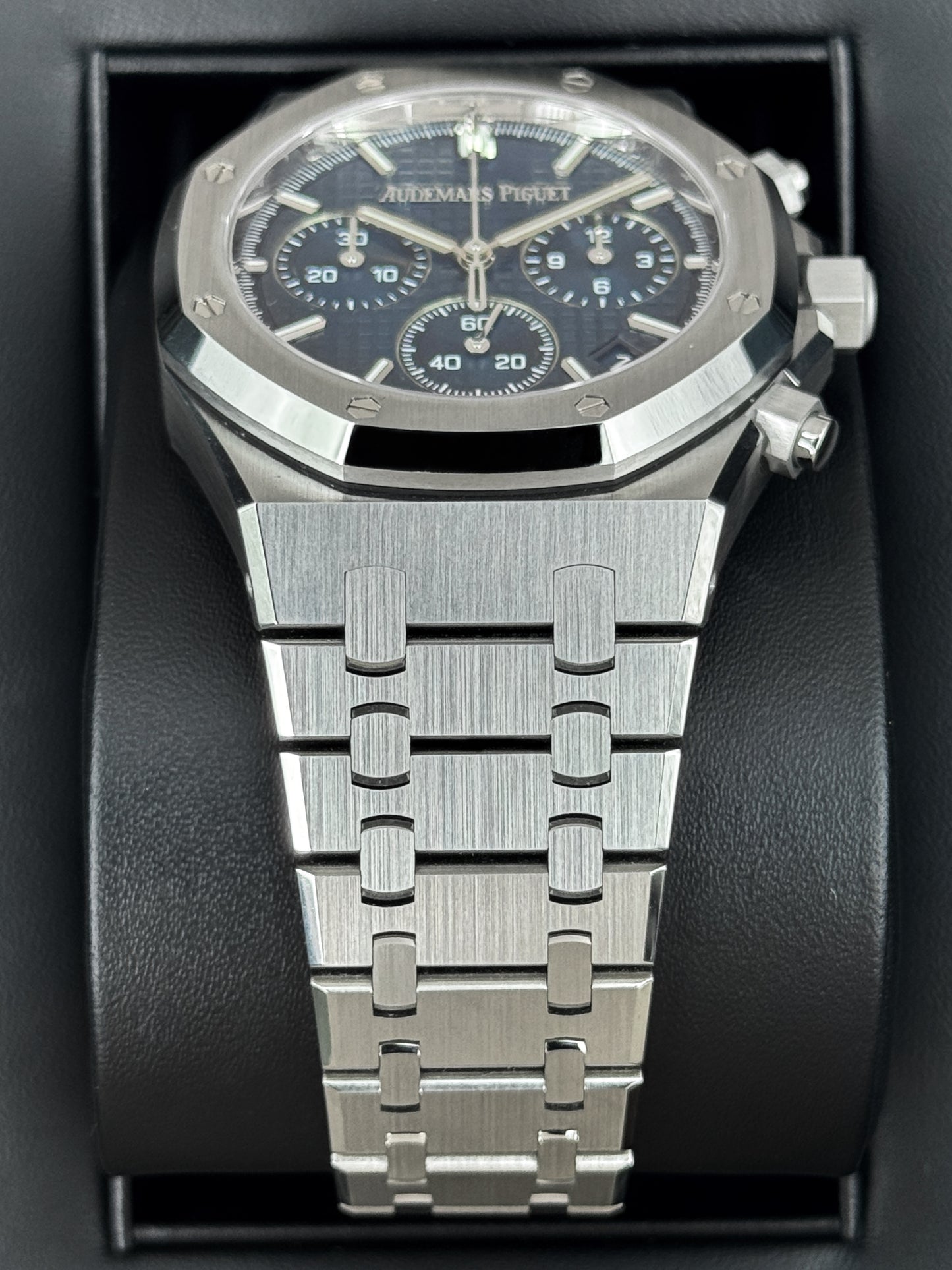 NEW 2026 Audemars Piguet Royal Oak Chronograph 41mm 26240ST Blue Dial