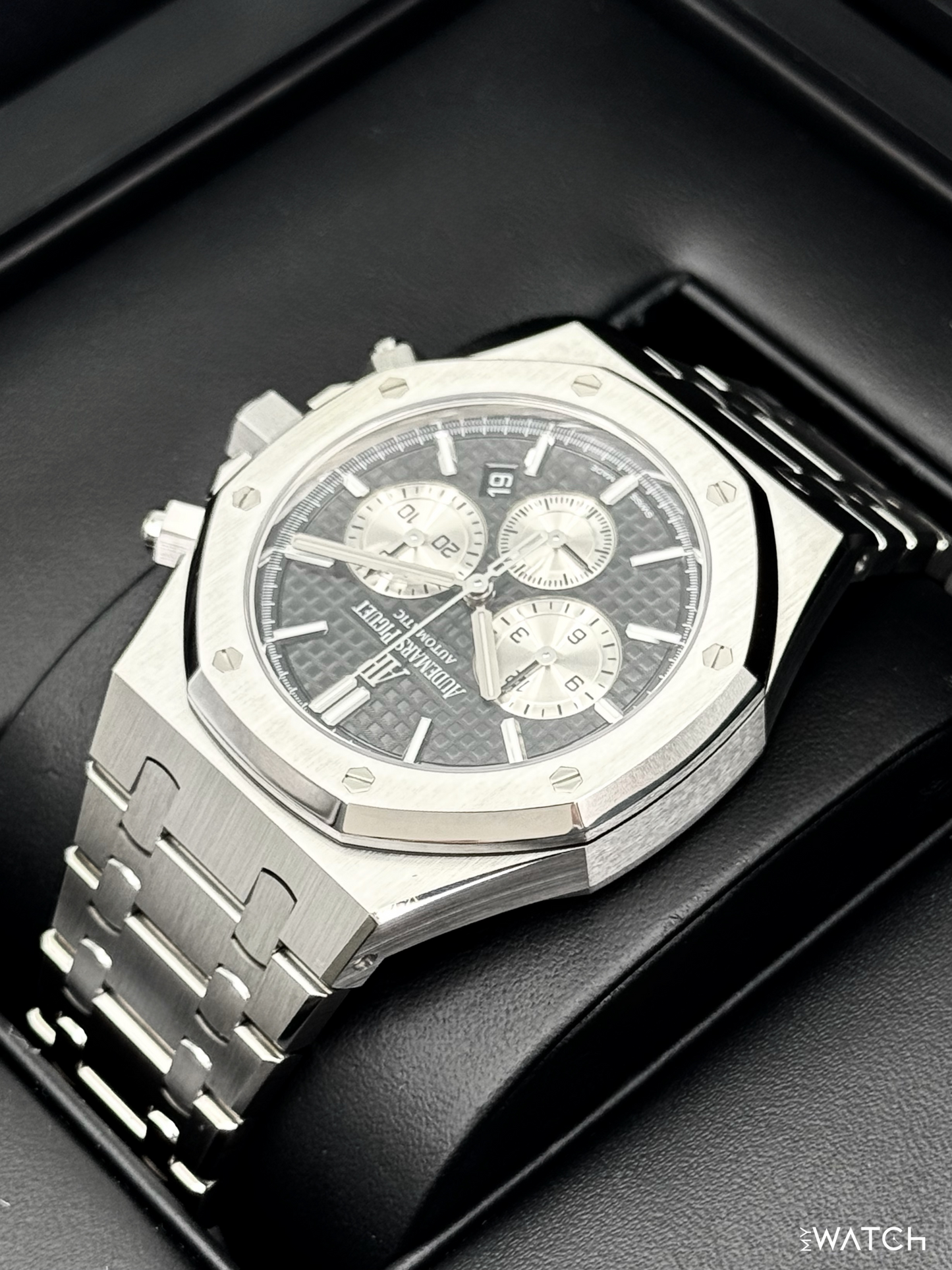 2021 Audemars Piguet Royal Oak Chronograph 41mm 26331ST Stainless Steel Black Dial - MyWatchLLC