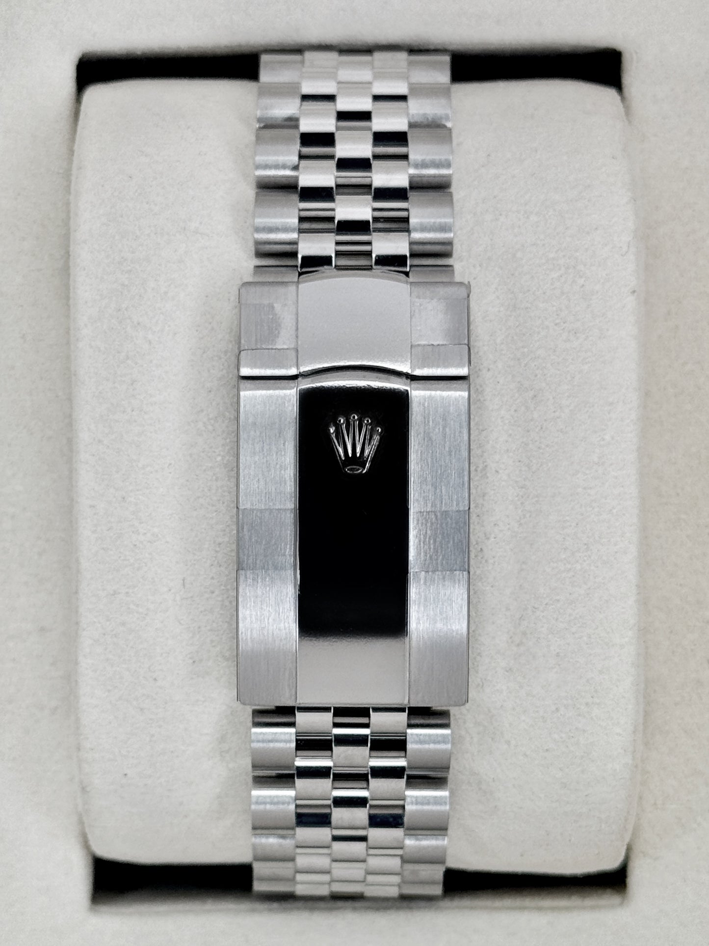NEW 2026 Rolex Sky-Dweller 42mm 336934 Jubilee Green Dial (STICKERED)