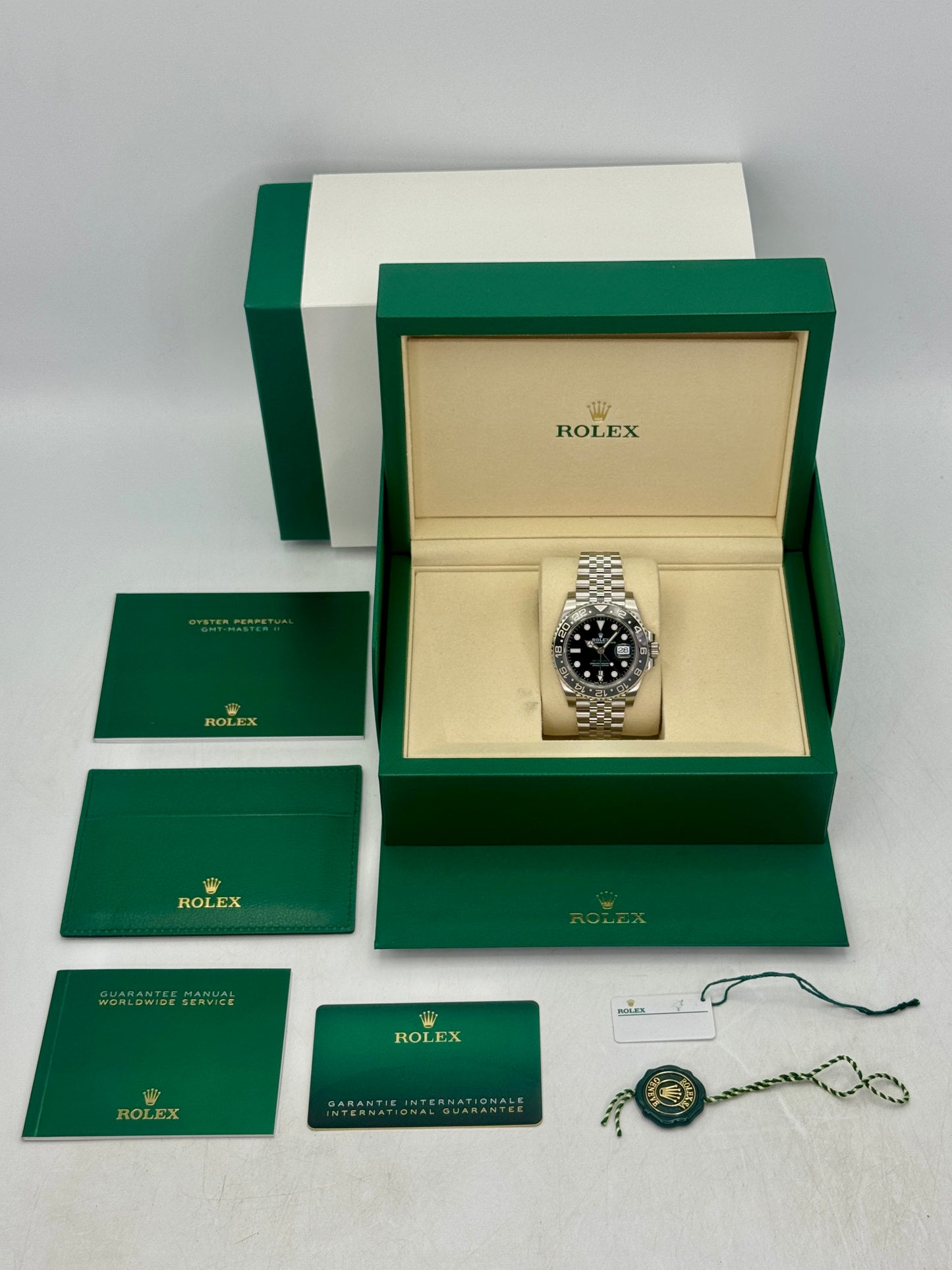 NEW 2026 Rolex GMT-Master II Bruce Wayne 40mm 126710GRNR Jubilee (STICKERED)