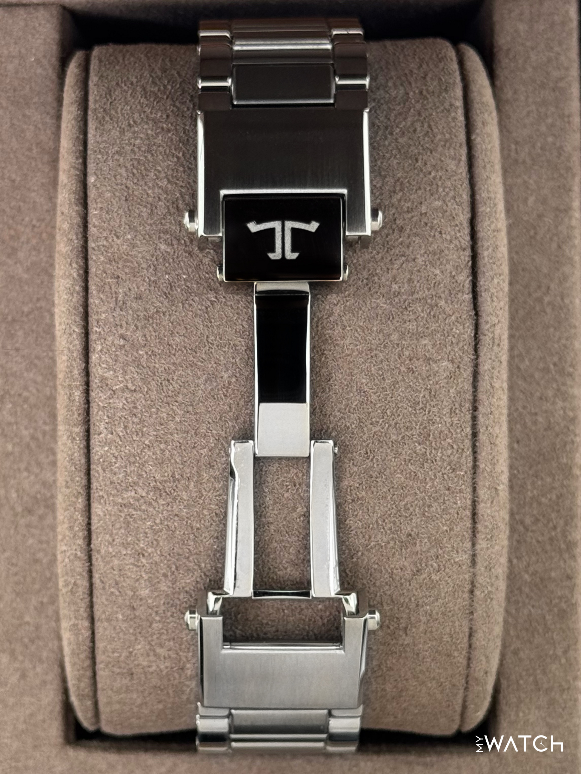 2025 Jaeger-LeCoultre Master Control 40mm Q413813J Stainless Steel White Dial - MyWatchLLC