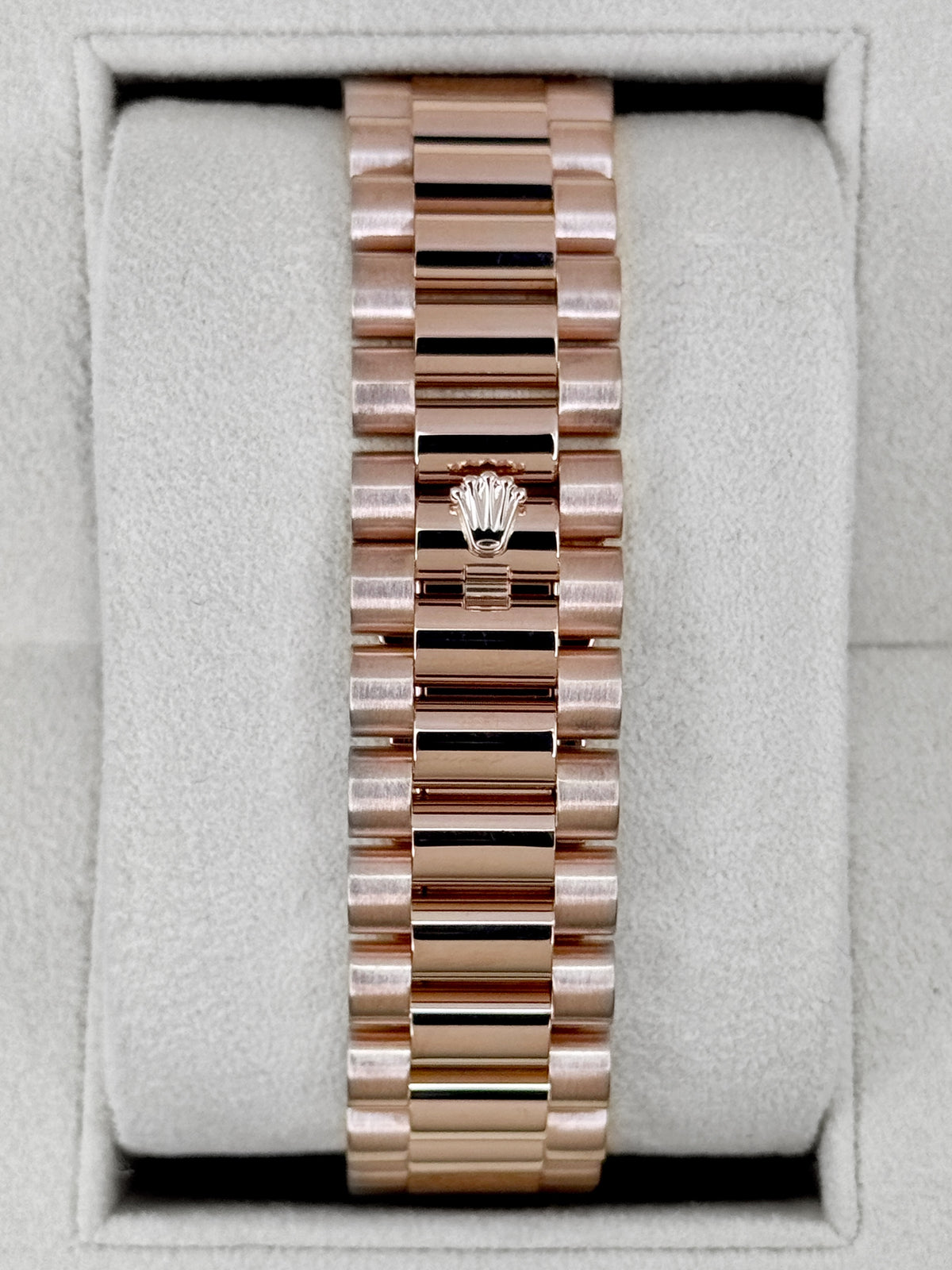 2015 Rolex Day-Date II 41mm 218238 Presidential Rose Gold Pink Diamond Dial