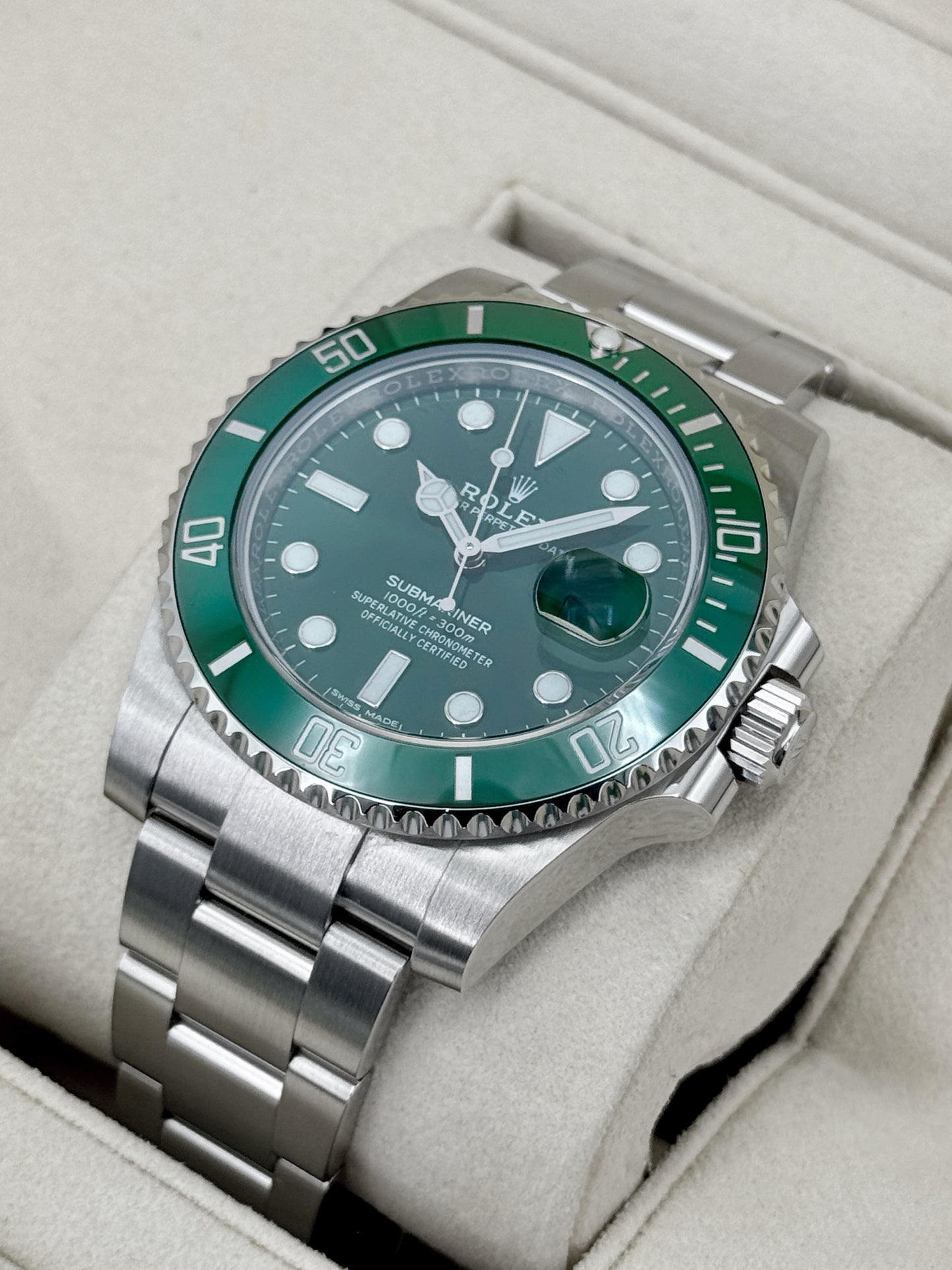 2019 Rolex Submariner Hulk 40mm 116610LV Green Dial