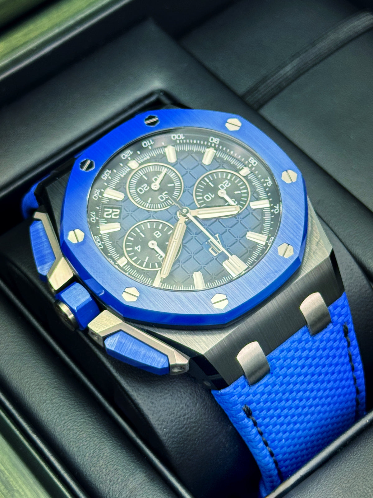 2024 Audemars Piguet Royal Oak Offshore Chrono 43mm 26420CE Ceramic Blue Dial