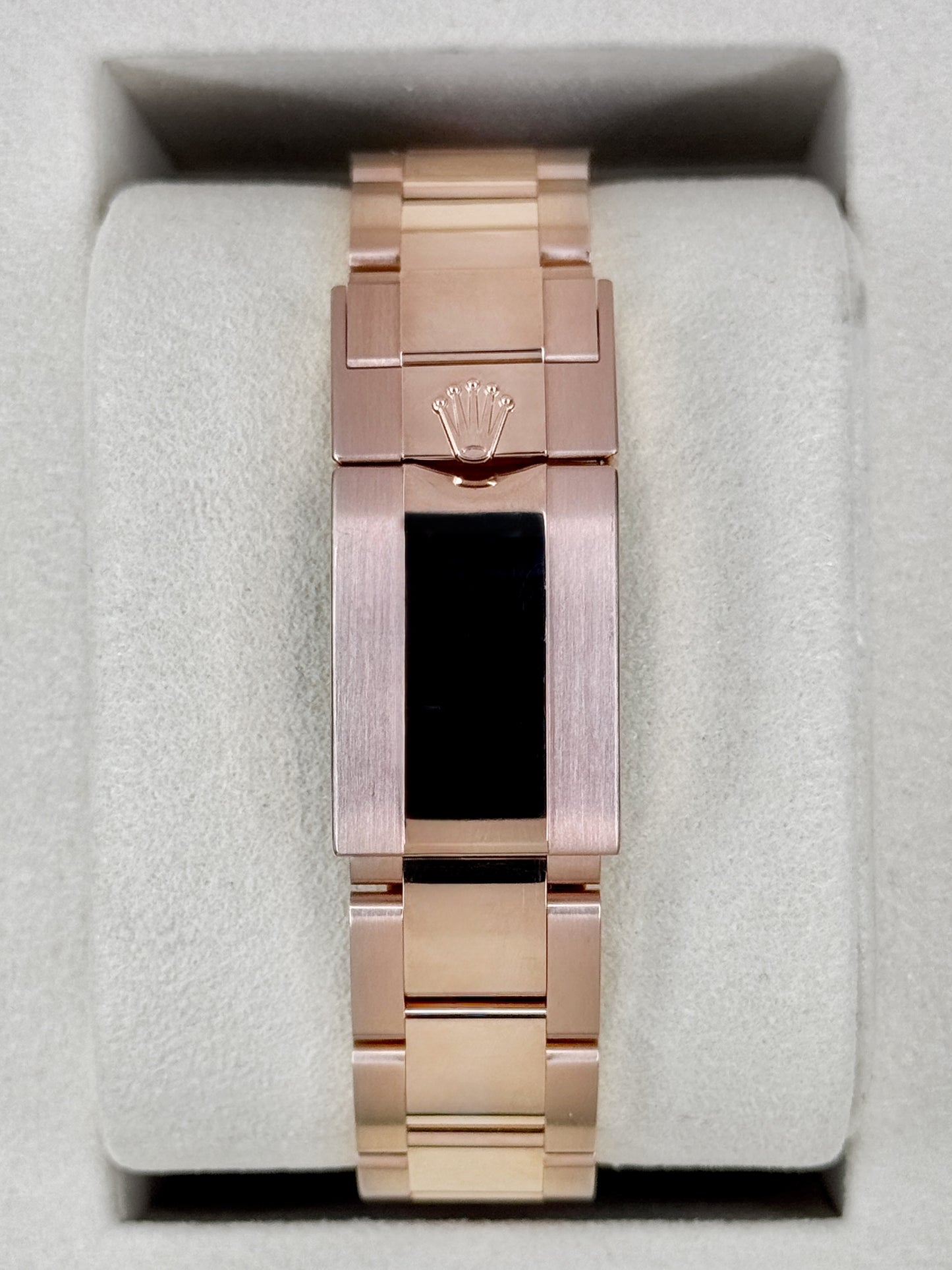 2026 Rolex Daytona 40mm 126505 Rose Gold Sundust Dial