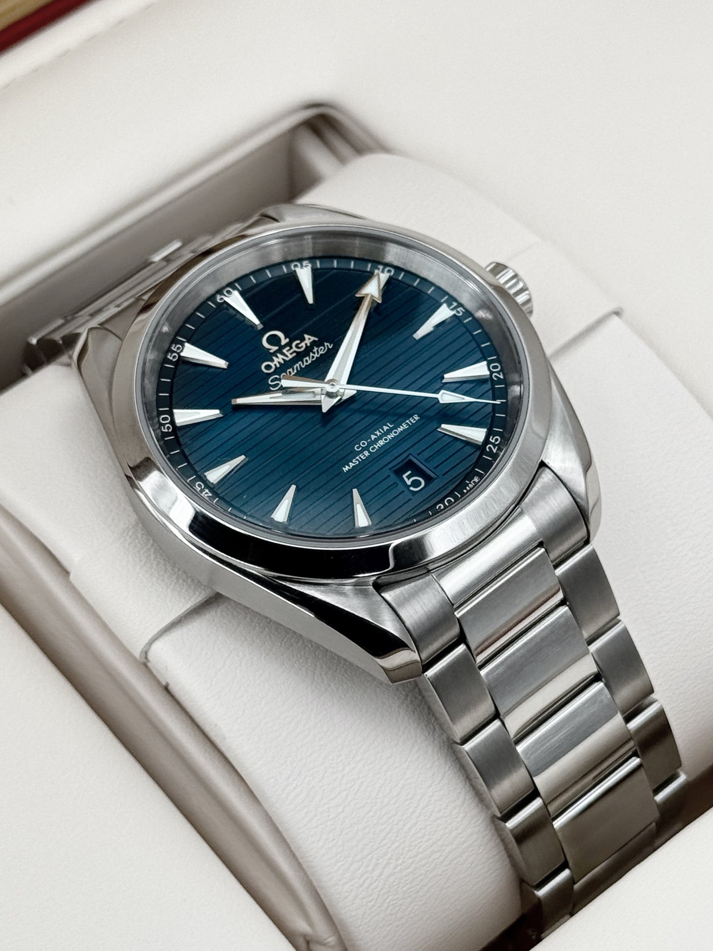 2026 Omega Seamaster Aqua Terra 39mm 220.10.38.20.03.001 Stainless Steel Blue Dial