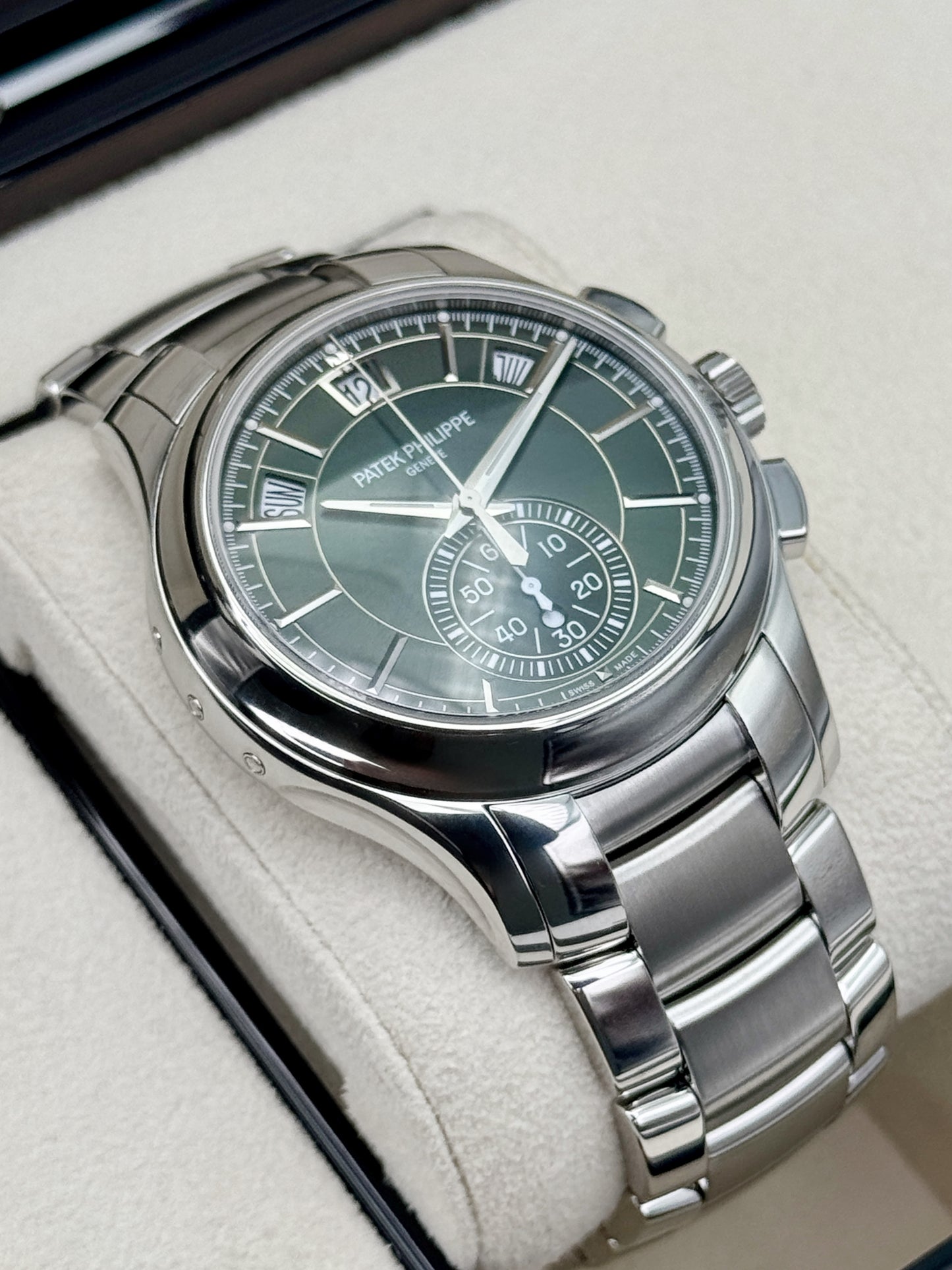 2022 Patek Philippe Flyback Chronograph Annual Calendar 5905/1A Olive Green Dial