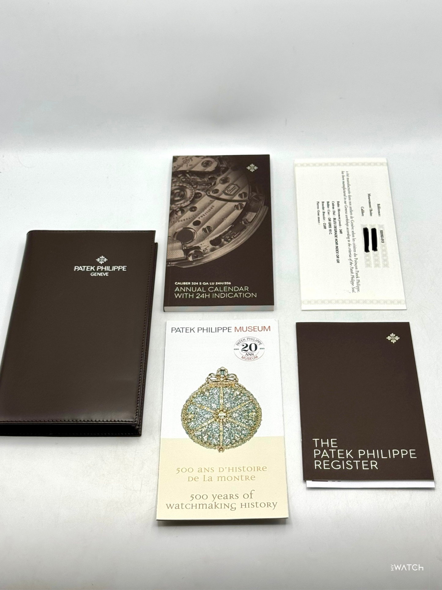 2021 Patek Philippe Annual Calander 40mm 5205G White Gold Blue Dial (Deployant Buckle)