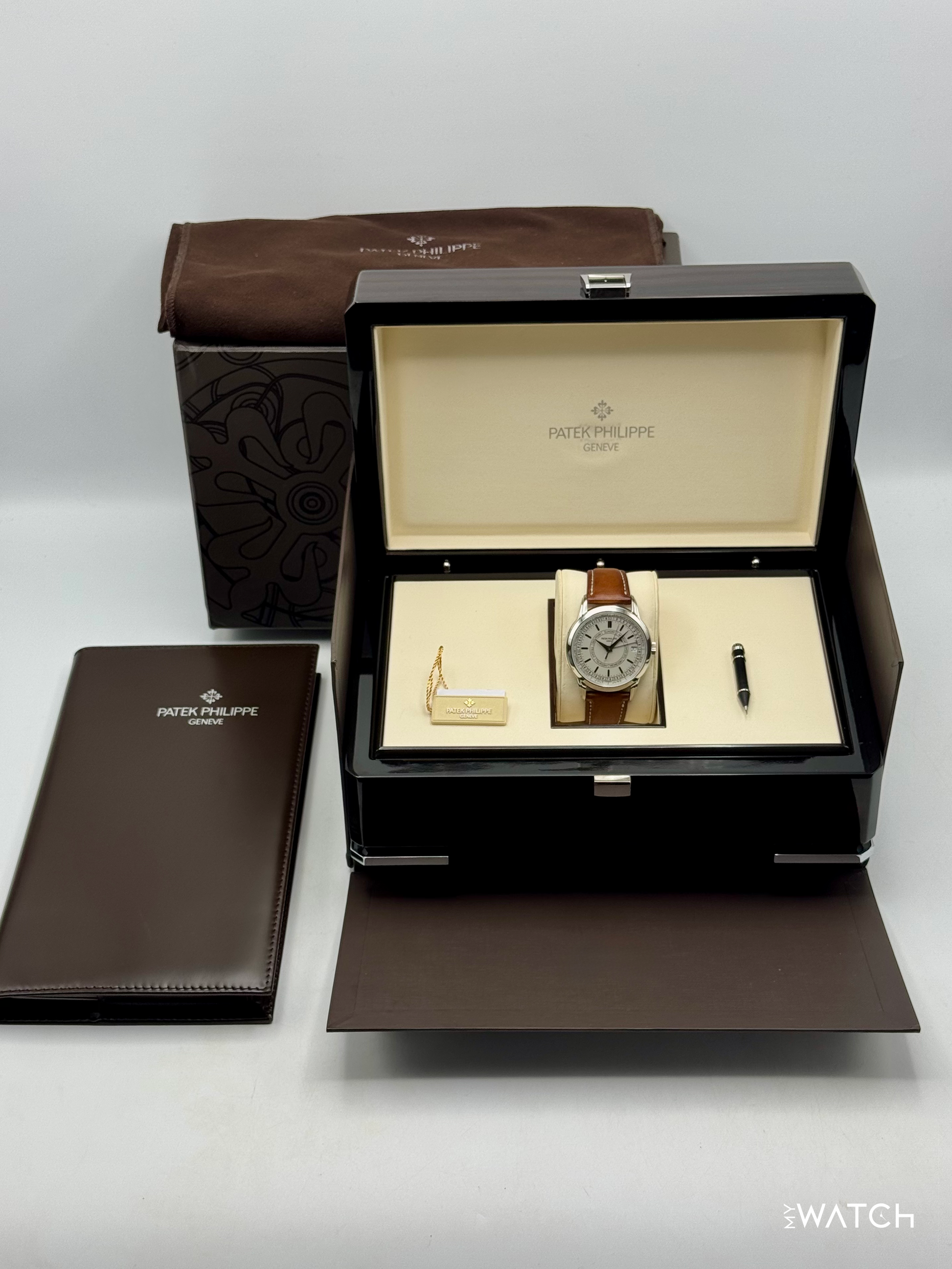 2020 Patek Philippe Calatrava Weekly Calendar 40mm 5212A Stainless Steel White Dial - MyWatchLLC