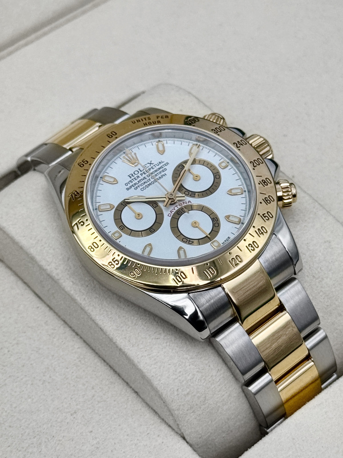 2001 Rolex Daytona 40mm 16523 Two-Tone White Dial