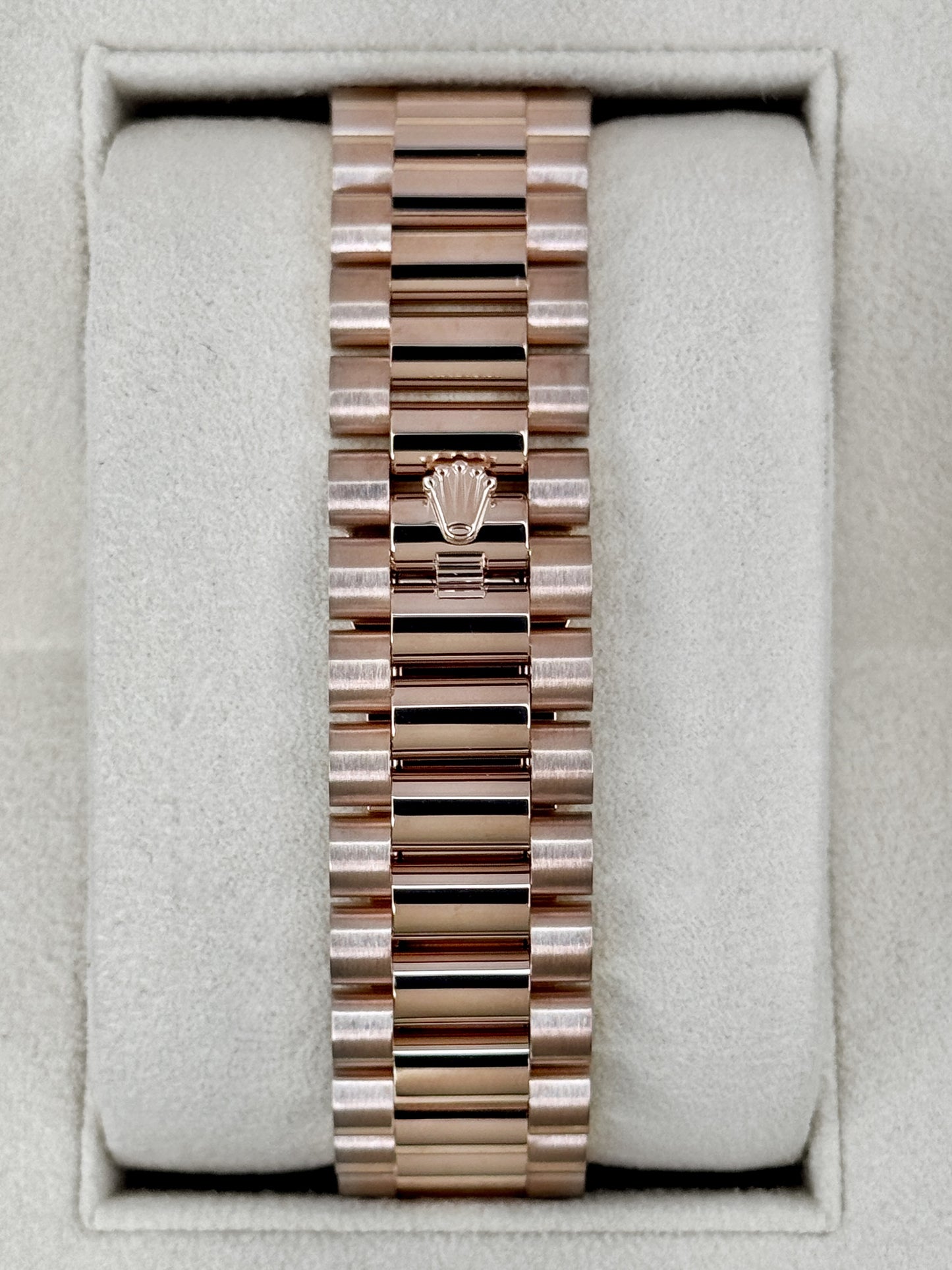 2020 Rolex Day-Date 40mm 228235 Presidential Rose Gold Sundust Dial