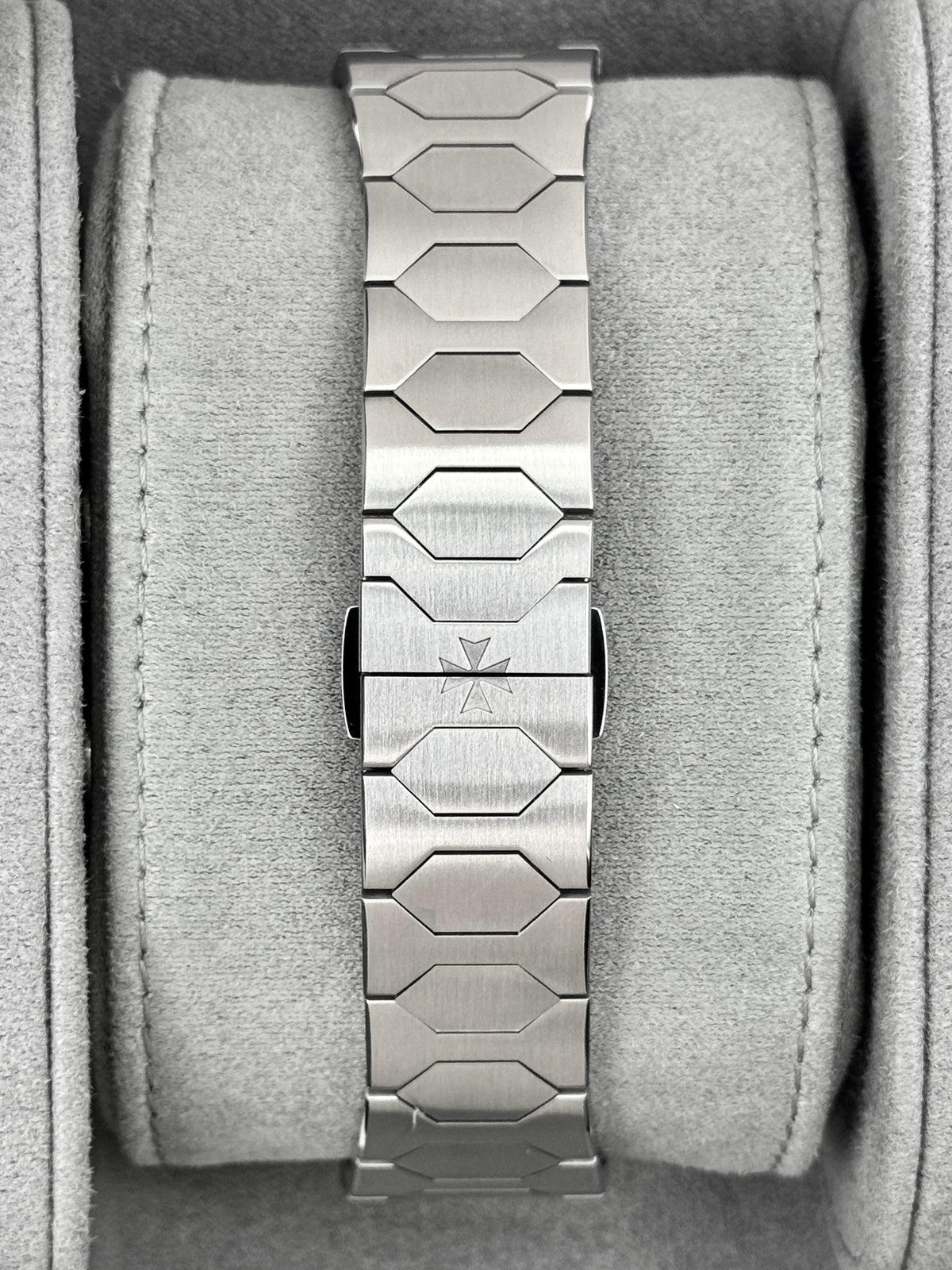 2026 Vacheron Constantin 222 37mm 4200H Stainless Steel Blue Dial