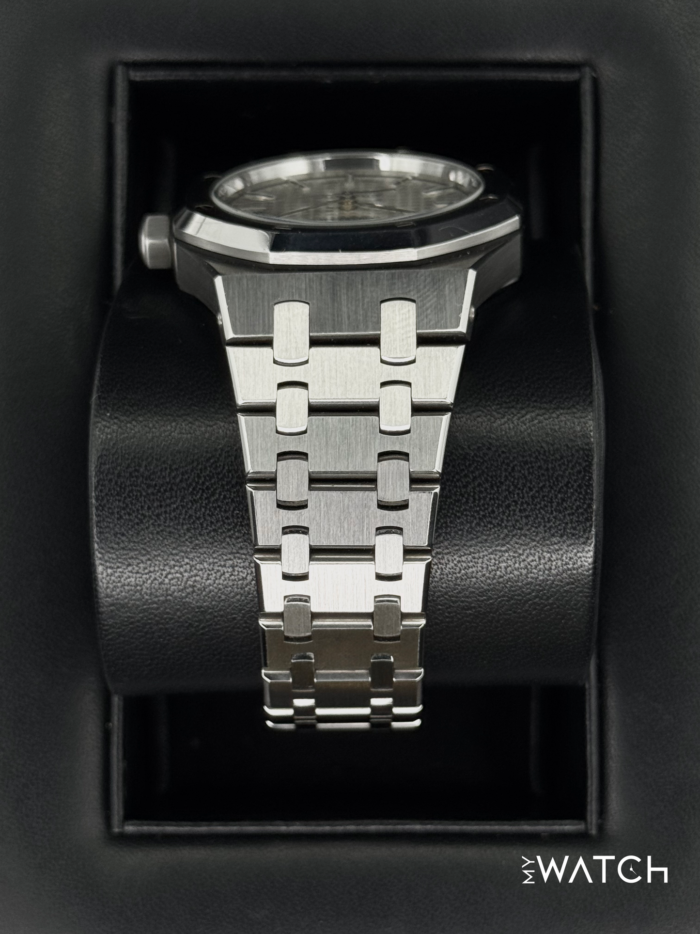 2016 Audemars Piguet  Royal Oak  37mm 15450ST Stainless Steel White Dial