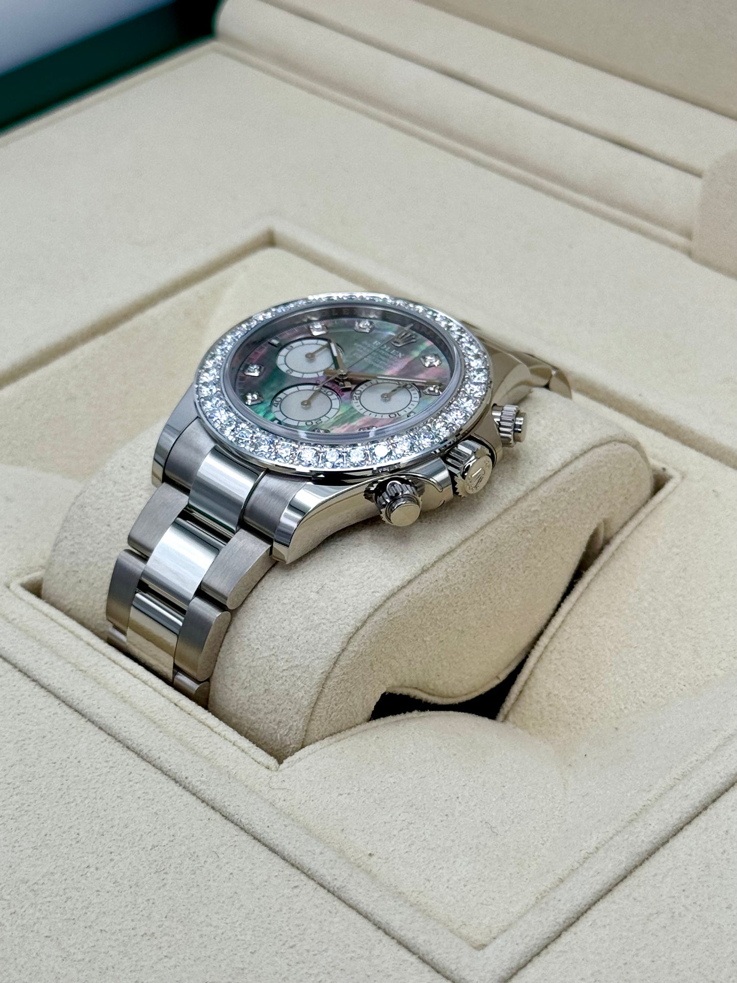 NEW 2024 Rolex Daytona 40mm 126579RBR Mother of Pearl Diamond Dial