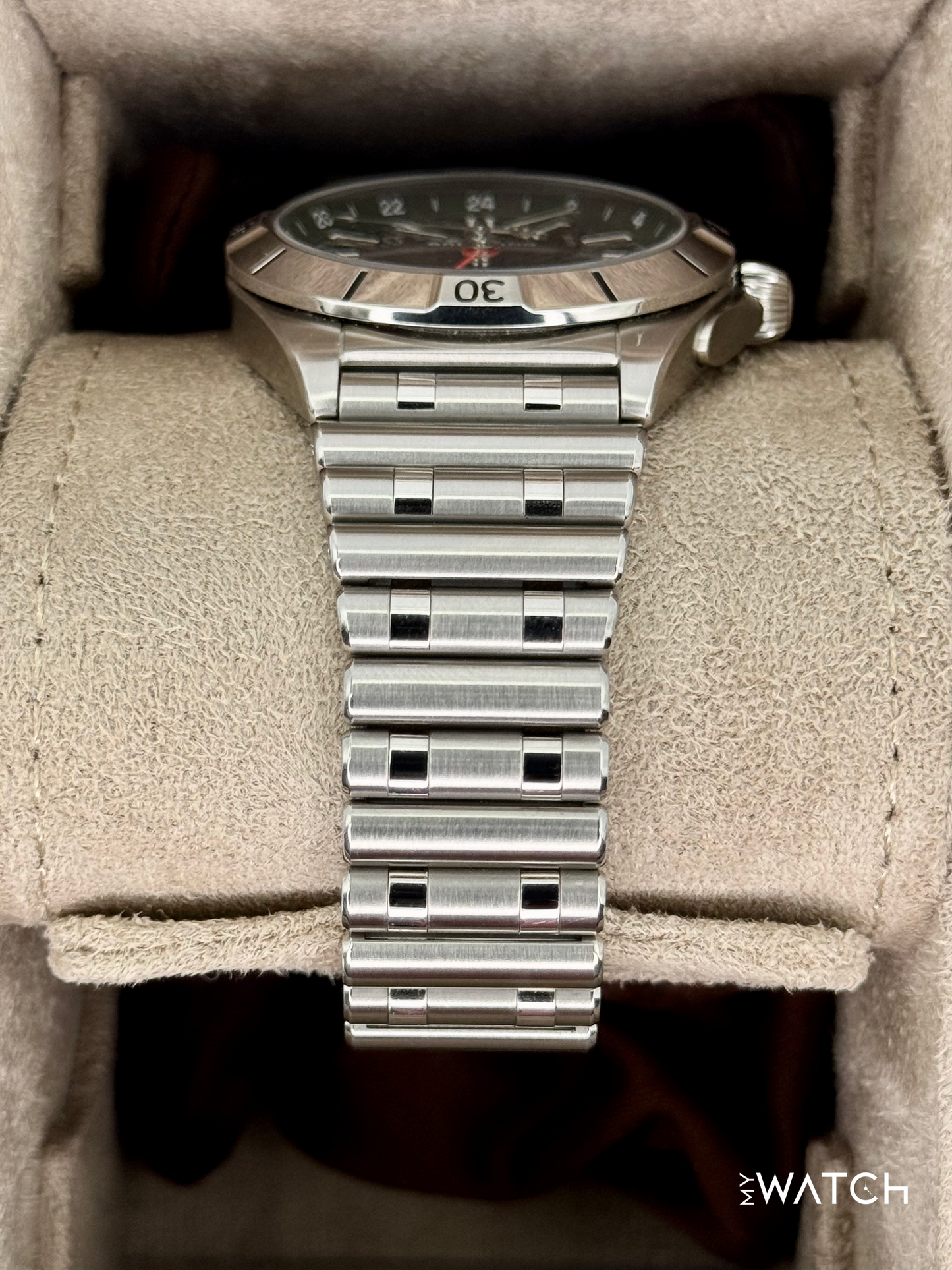 2023 Breitling Chronomat GMT 40mm A32398 Stainless Steel Green Dial