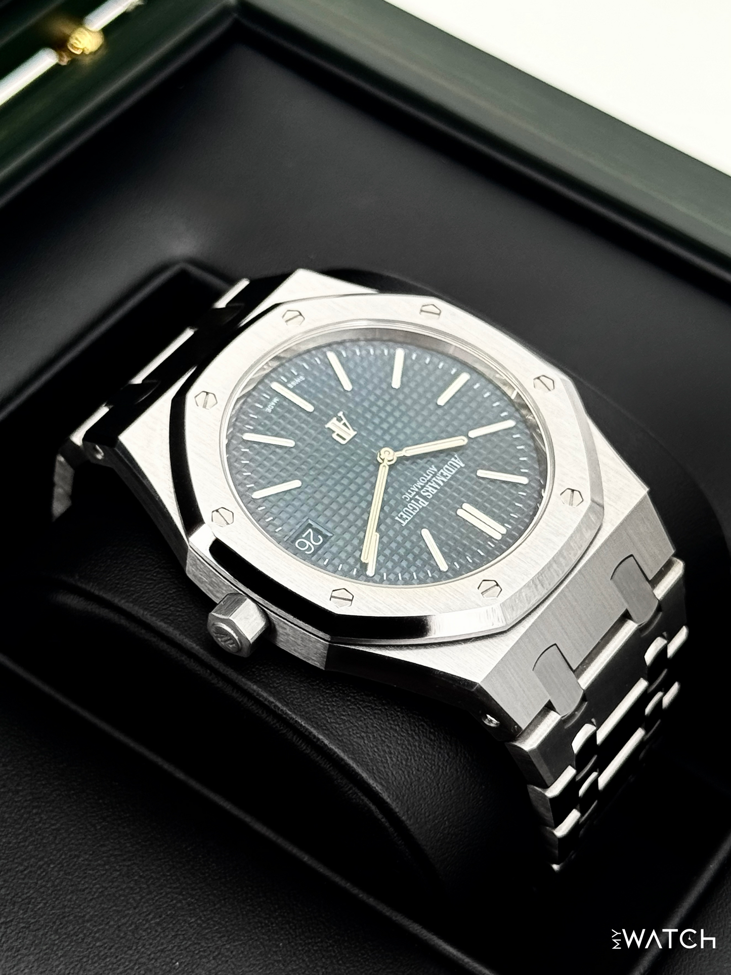 NEW 2024 Audemars Piguet Royal Oak "Jumbo" 39mm 16202ST Stainless Steel Blue Dial