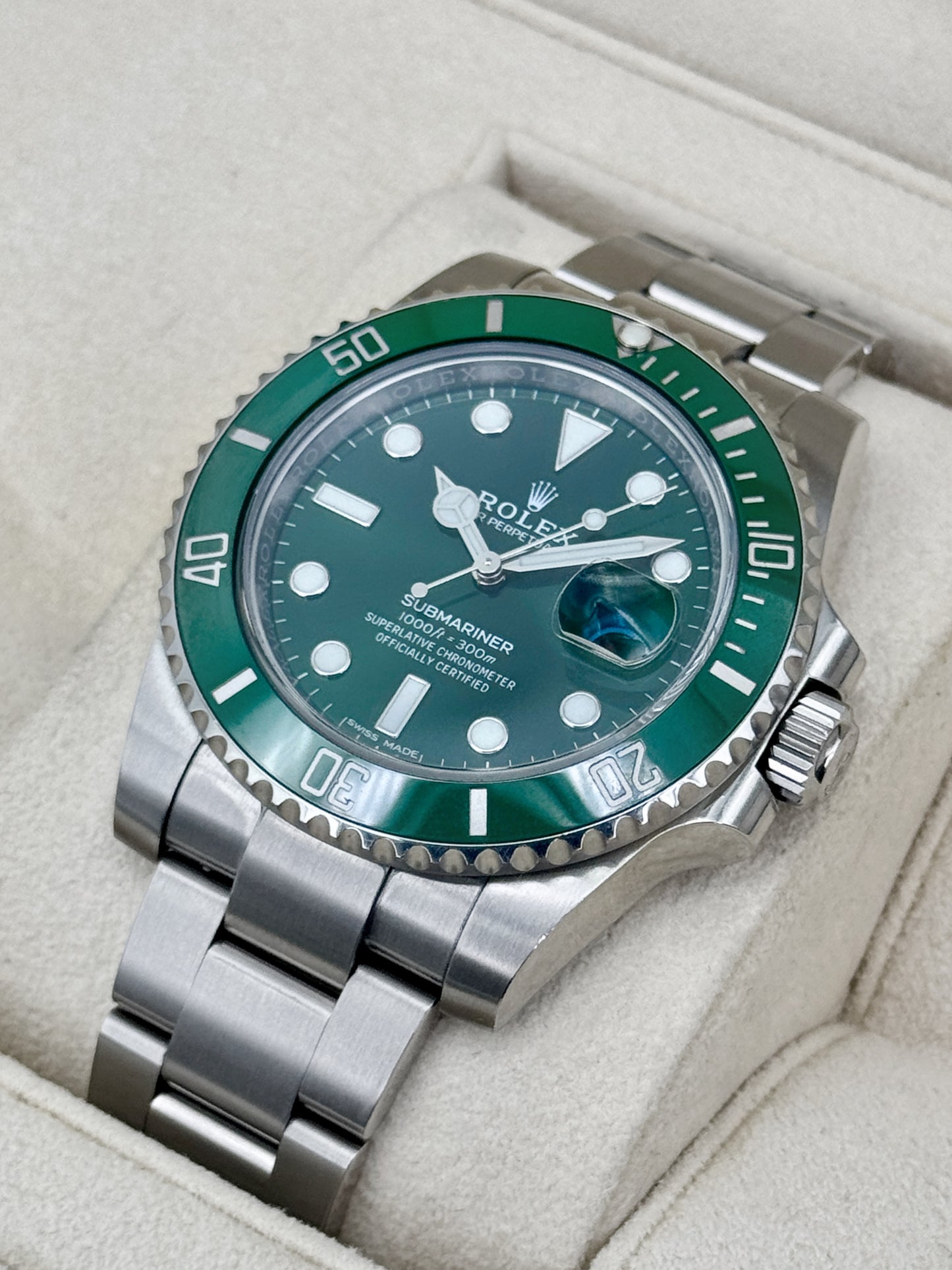 2020 Rolex Submariner “Hulk” 40mm 116610LV Green Dial