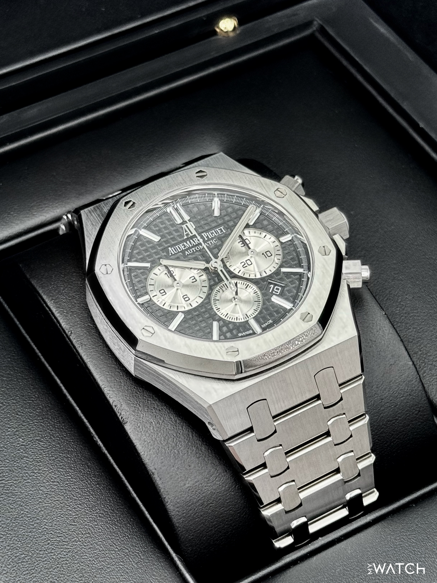 2021 Audemars Piguet Royal Oak Chronograph 41mm 26331ST Stainless Steel Black Dial - MyWatchLLC