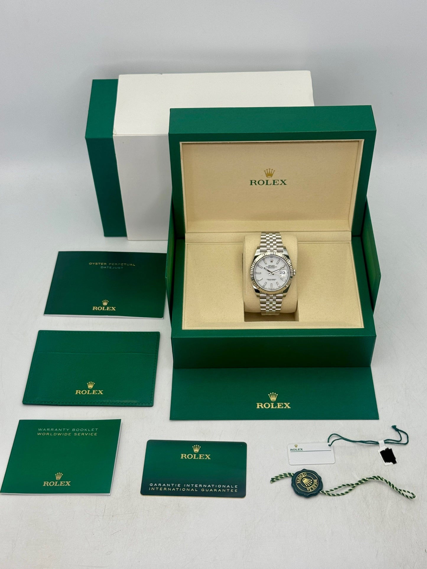 2025 Rolex Datejust 41mm 126334 Stainless Steel Jubilee White Dial