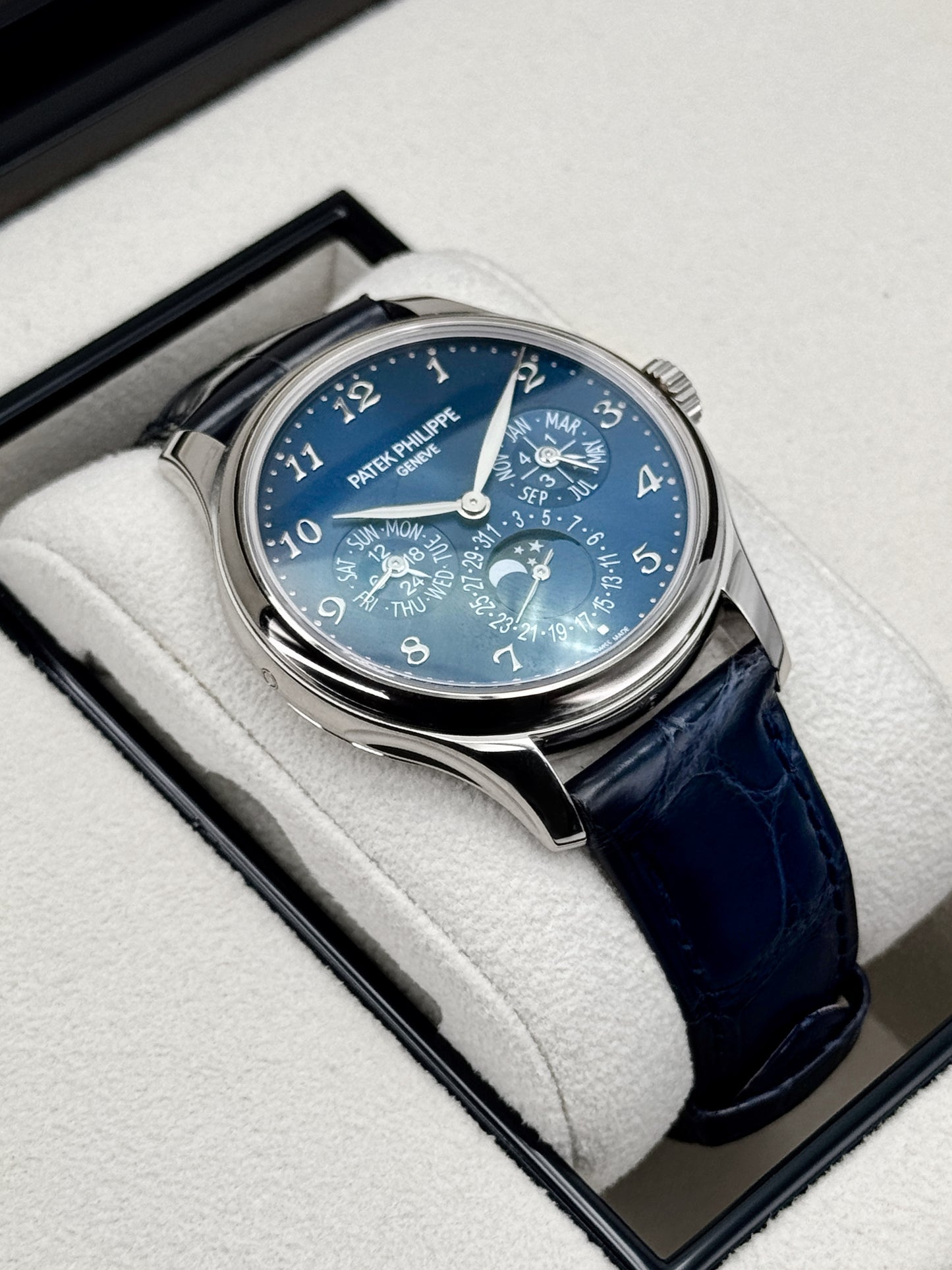 2021 Patek Philippe Perpetual Calendar 39mm 5327G White Gold Blue Dial
