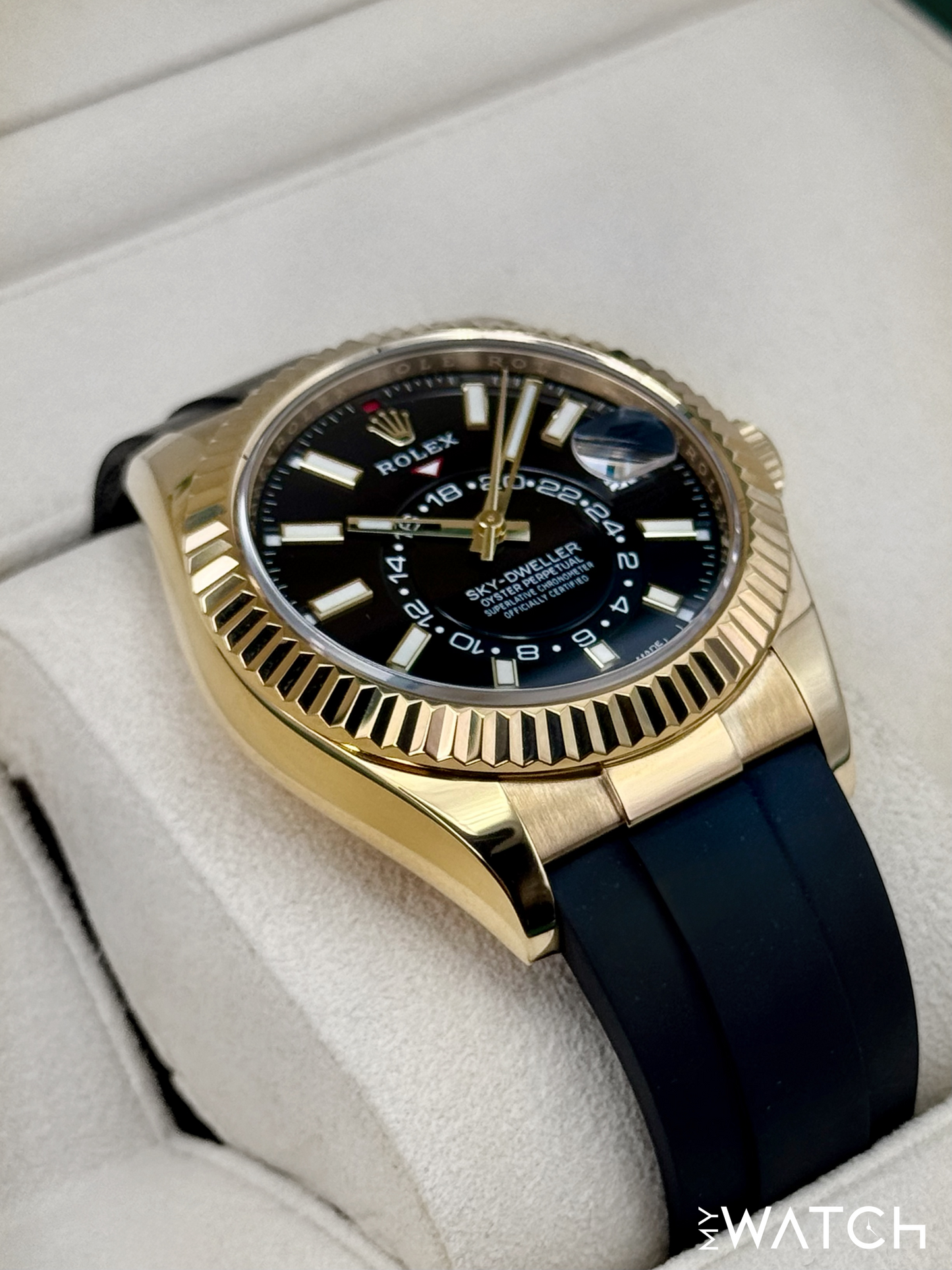 2022 Rolex Sky-Dweller 42mm 326238 Yellow Gold Oysterflex Black Dial