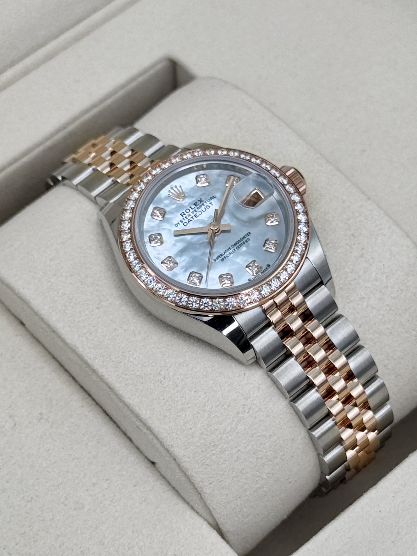 NEW 2026 Rolex Datejust 28mm 279381RBR Mother of Pearl Diamond Dial