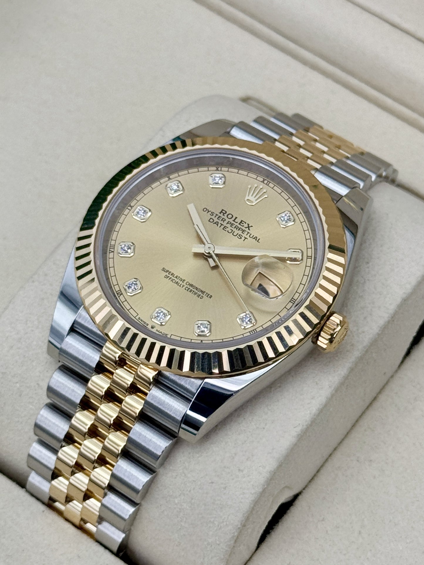 2025 Rolex Datejust 41mm 126333 Two-Tone Jubilee Champagne Diamond Dial