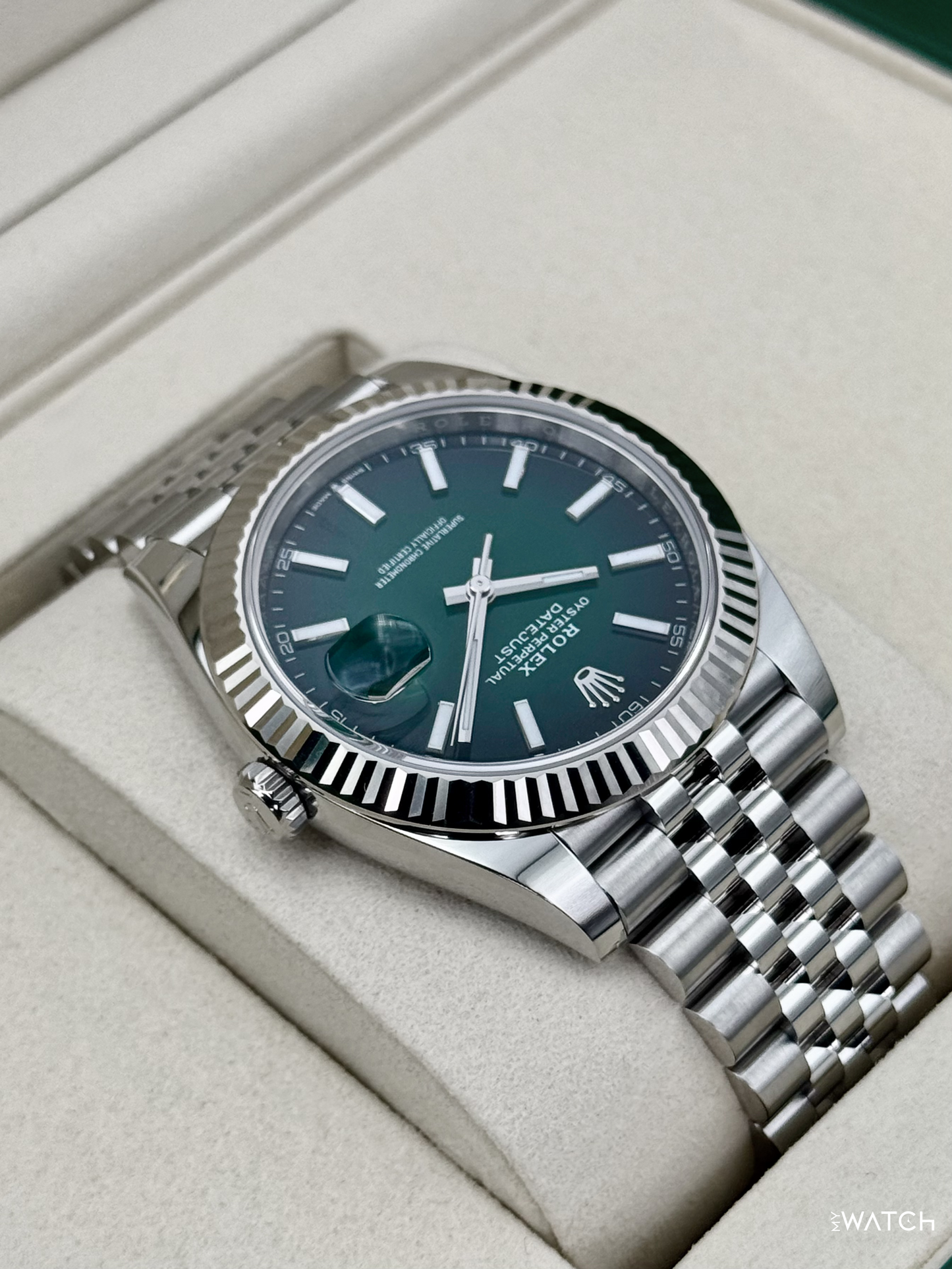 NEW 2026 Rolex Datejust 41mm 126334 Stainless Steel Jubilee Green Ombre Dial
