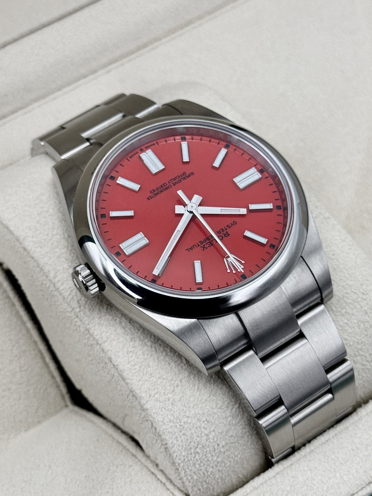 NEW Rolex Oyster Perpetual 41mm 124300 Coral Red Dial