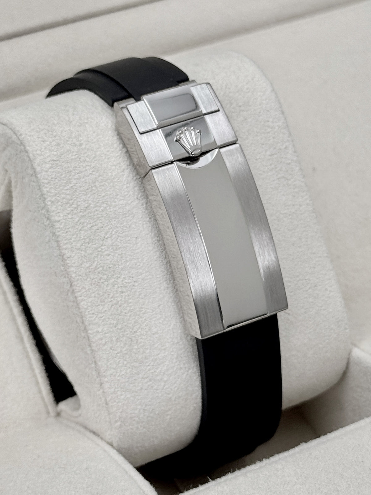 2021 Rolex Yacht-Master 42mm 226659 White Gold Oysterflex Black Dial