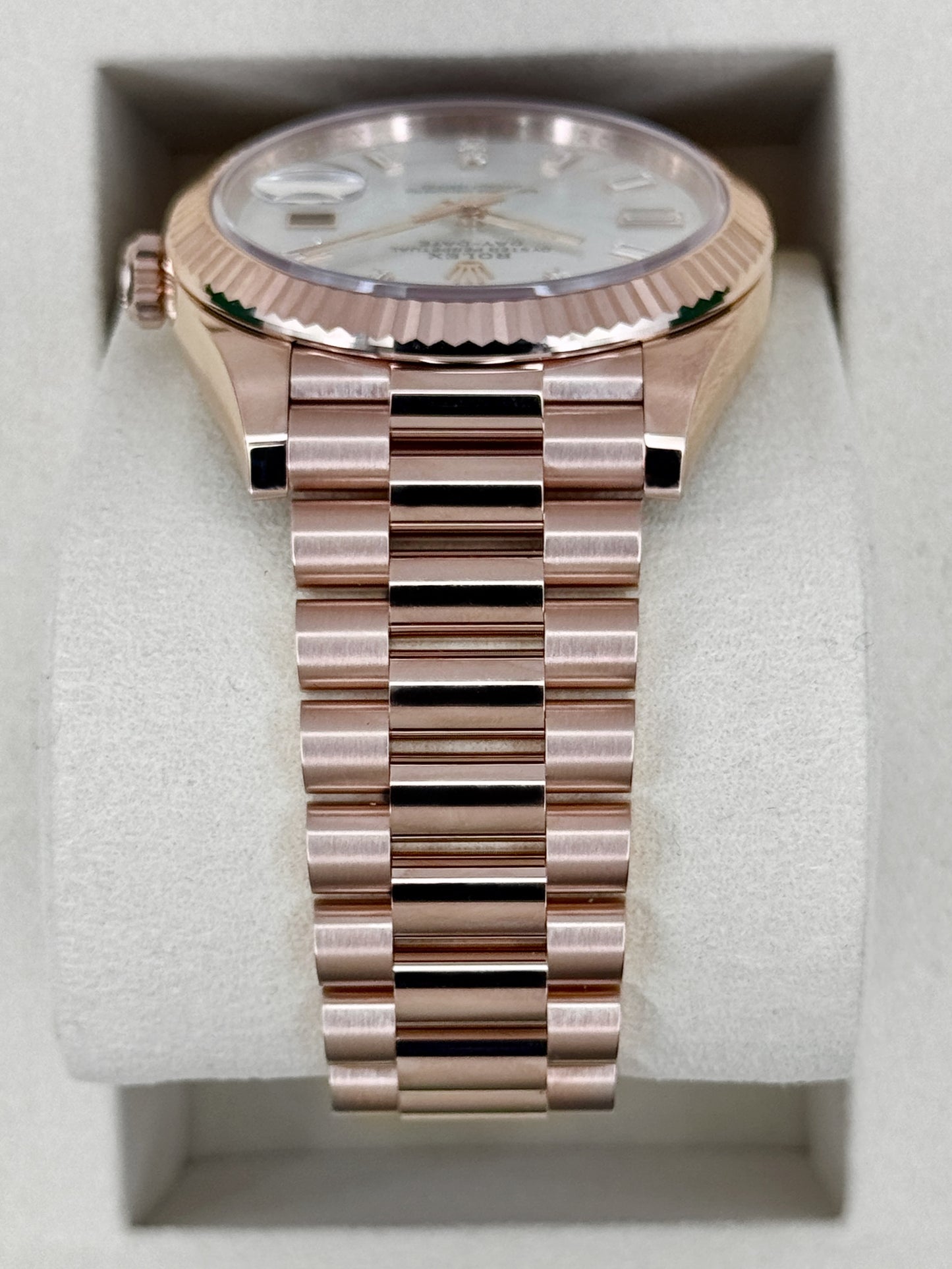 NEW 2026 Rolex Day-Date 40mm 228235 Presidential Rose Gold MOP Diamond Dial