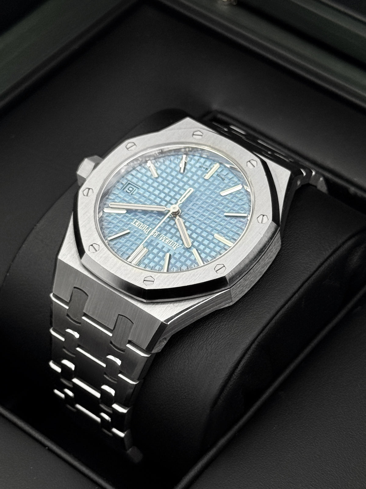 2024 Audemars Piguet Royal Oak 37mm 15550ST Stainless Steel Blue Dial