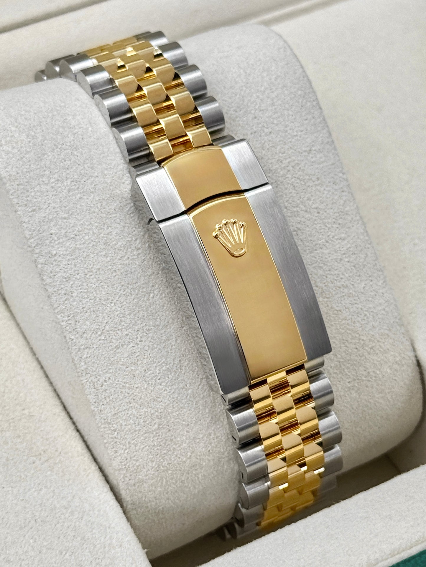 NEW 2026 Rolex Datejust 36mm 126233 Two-Tone Jubilee Green Diamond Dial