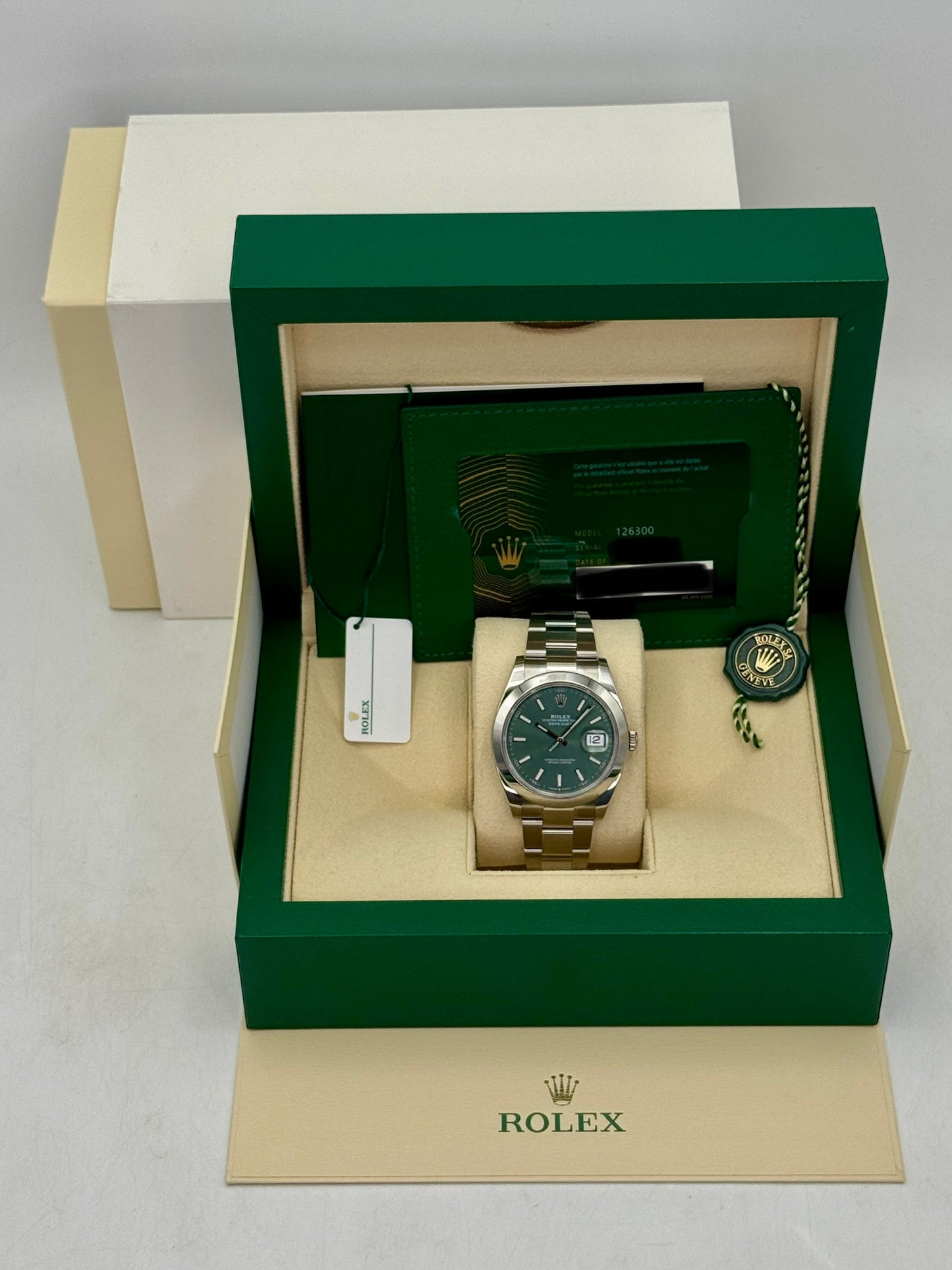 2025 Rolex Datejust 41mm 126300 Stainless Steel Oyster Green Dial