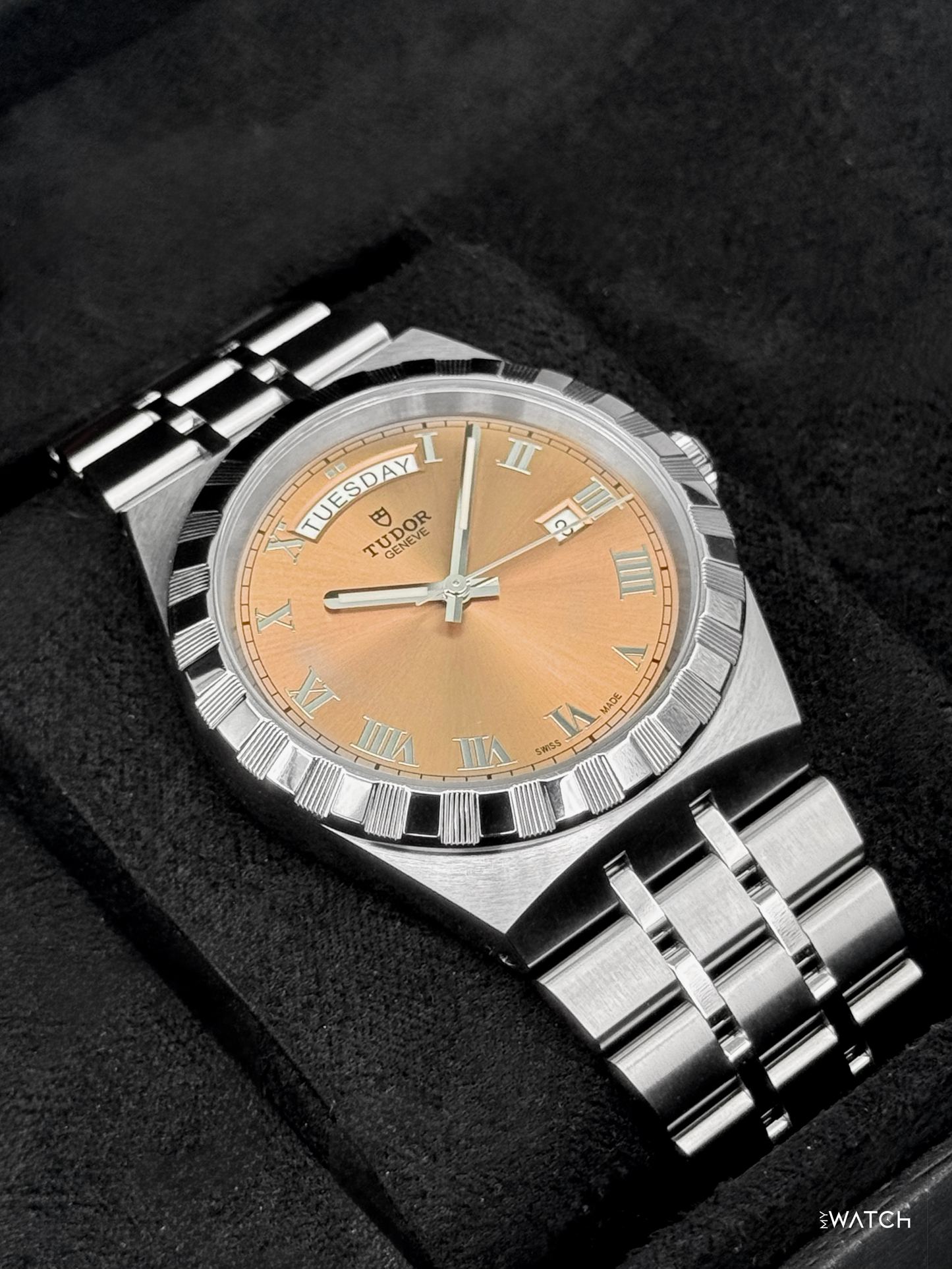 2026 Tudor Royal 41mm 28600 Stainless Steel Salmon Dial