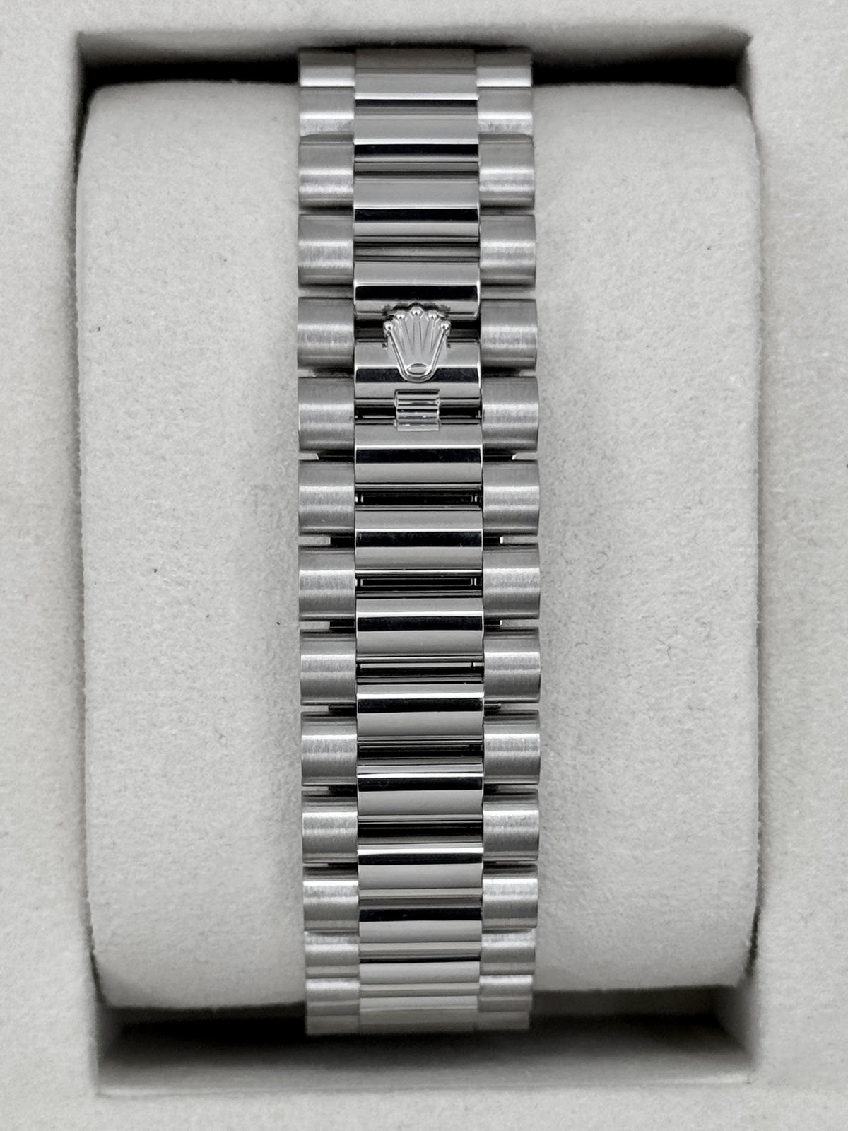 NEW 2026 Rolex Day-Date 40mm 228239 Presidential White Gold Blue Ombre Dial
