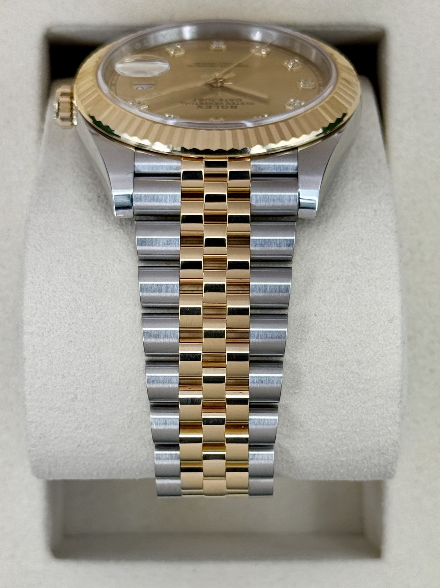 2025 Rolex Datejust 41mm 126333 Two-Tone Jubilee Champagne Diamond Dial