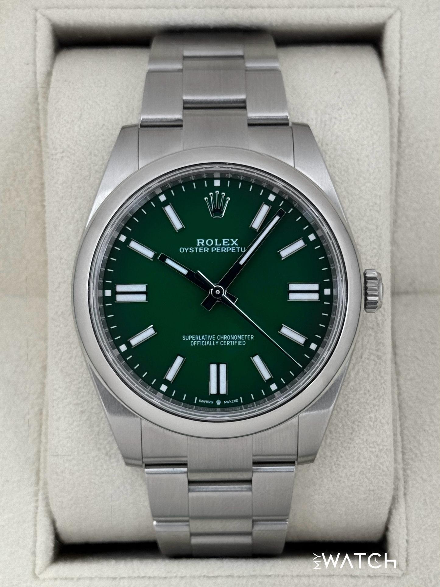 2025 Rolex Oyster Perpetual 41mm 124300 Green Dial